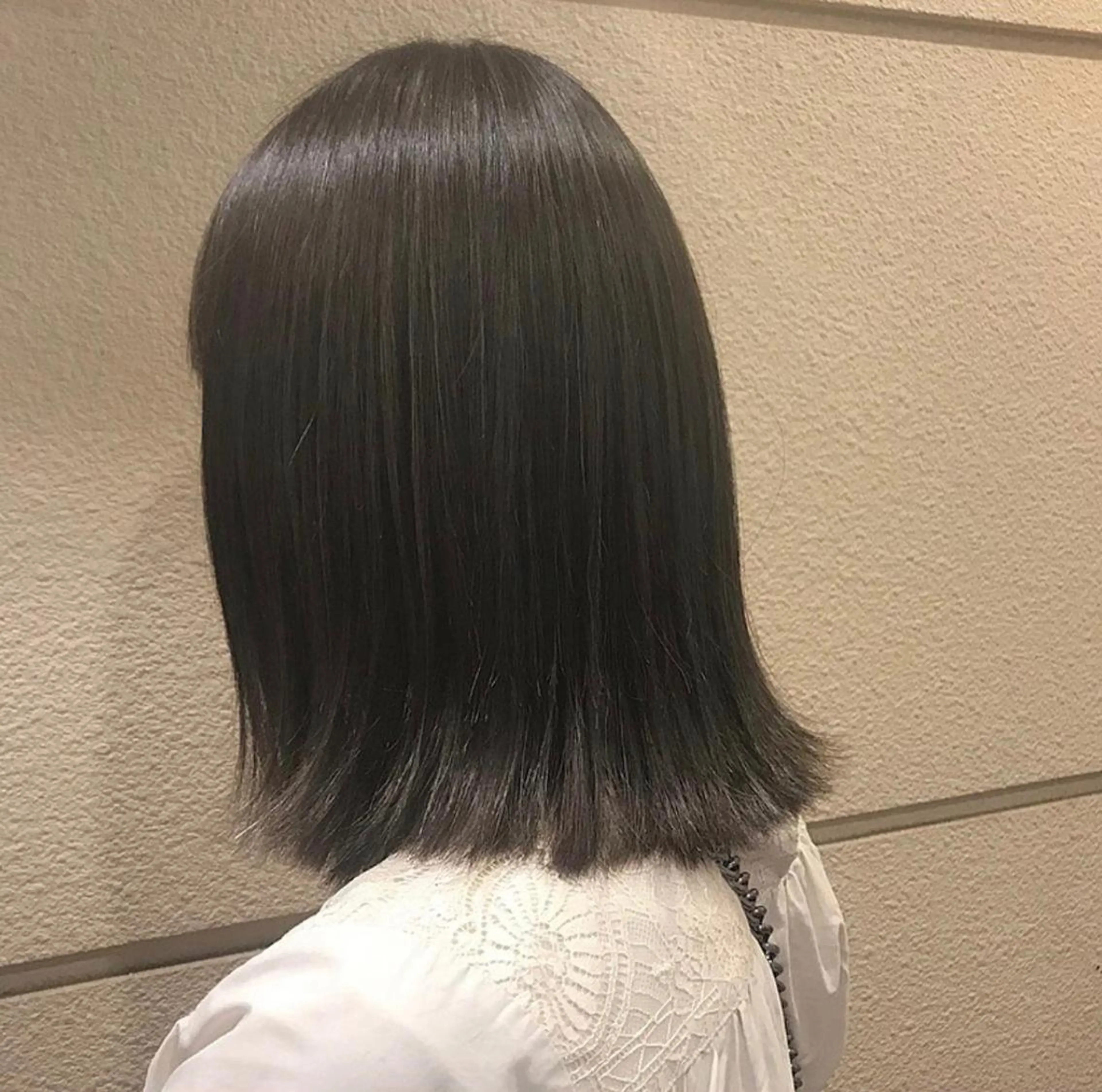 セミロング カラー 滝本 里実のヘアスタイル