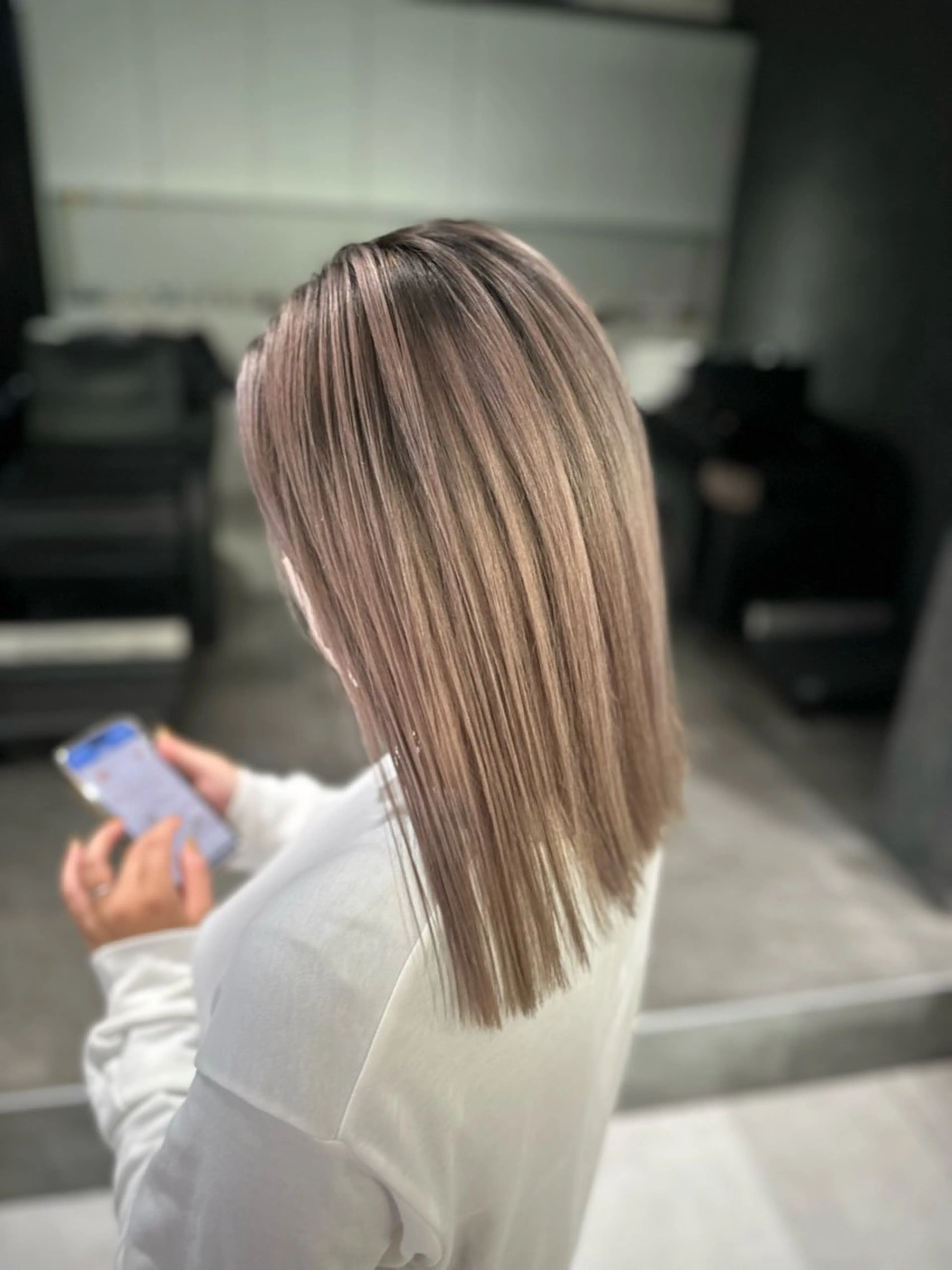 セミロング カラー ヘアカラー ate.心斎橋 RYUKAのヘアスタイル