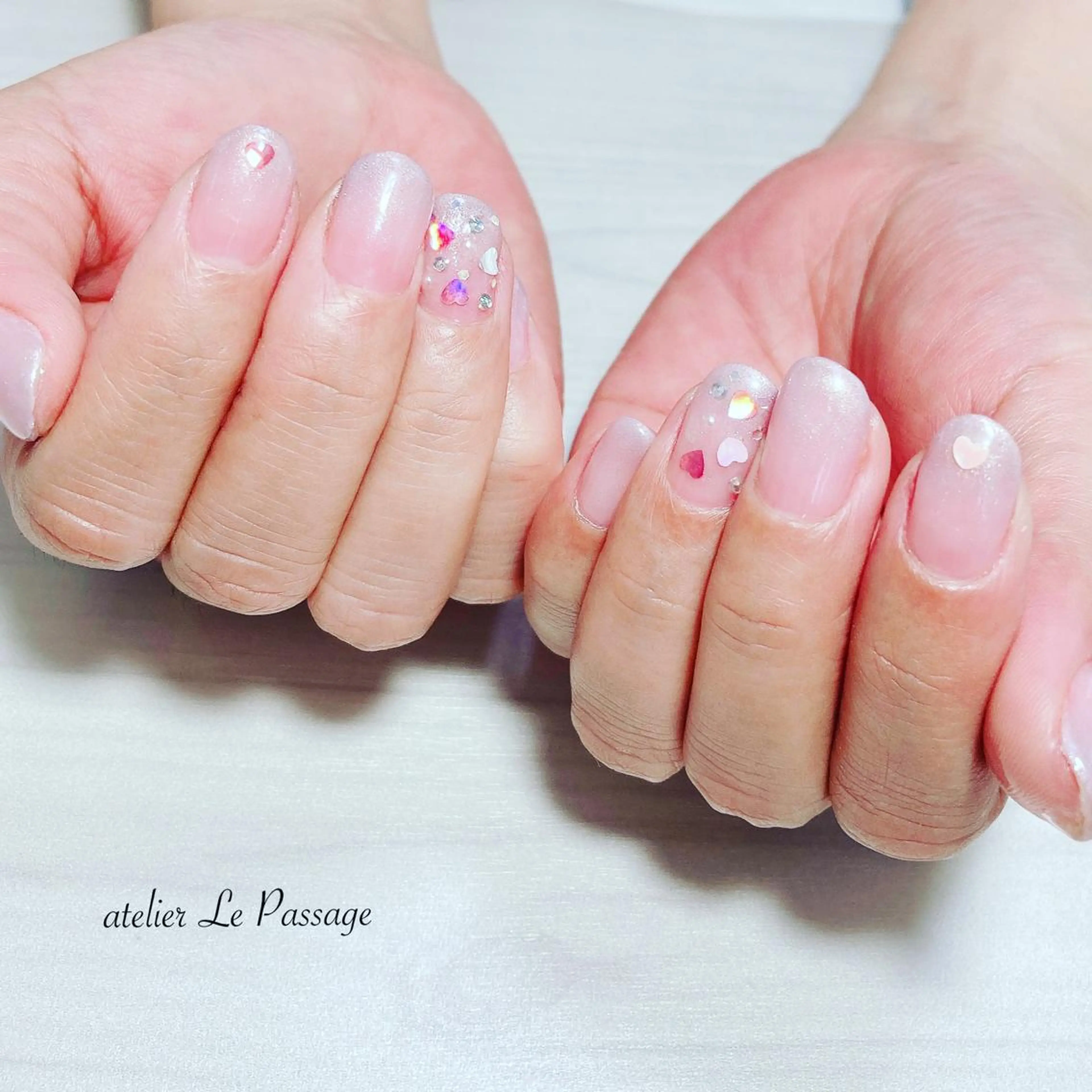 ネイル ジェルネイル キラキラネイル ラメ(グリッター) オフィスネイル パラジェル ハンドネイル Atelier Le Passage所属・h nakatsukaのネイルデザイン