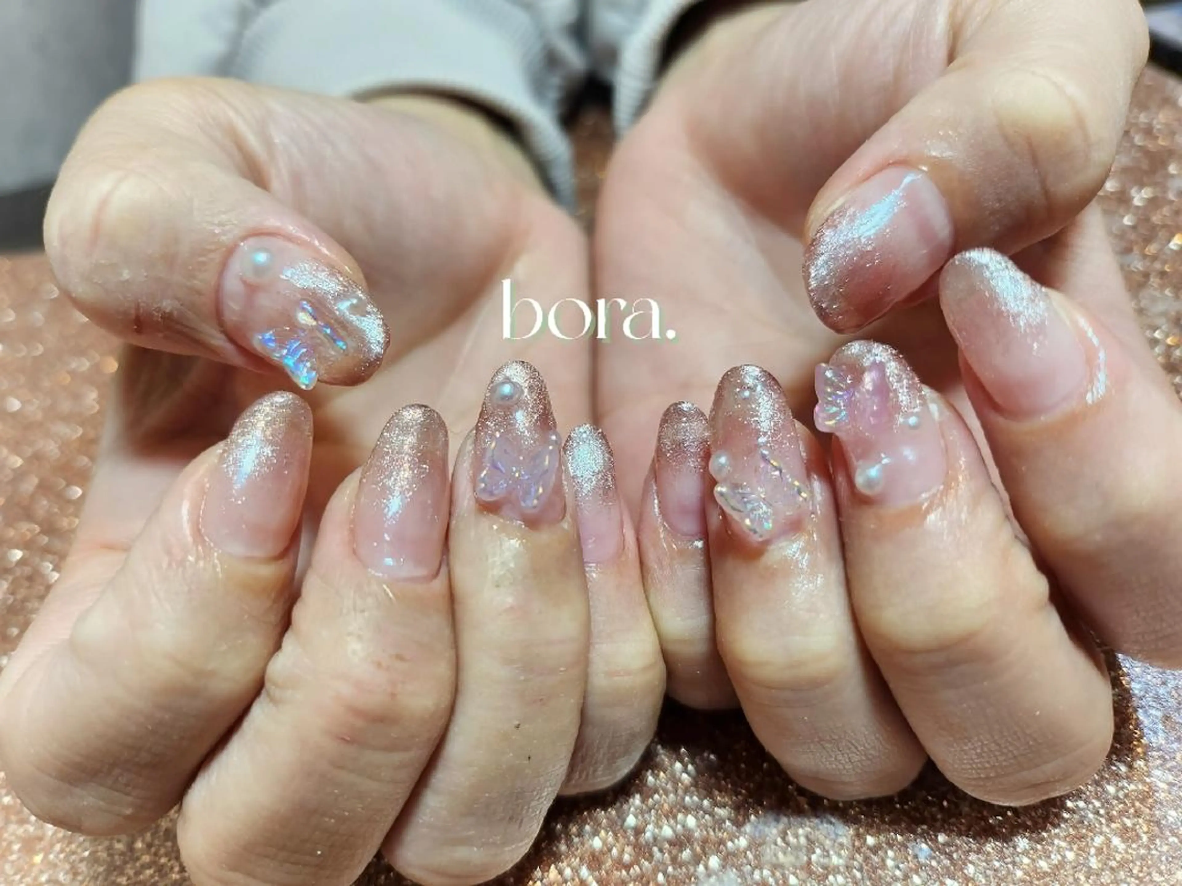 ネイル マグネットネイル ハンドネイル 💜bora .のネイルデザイン