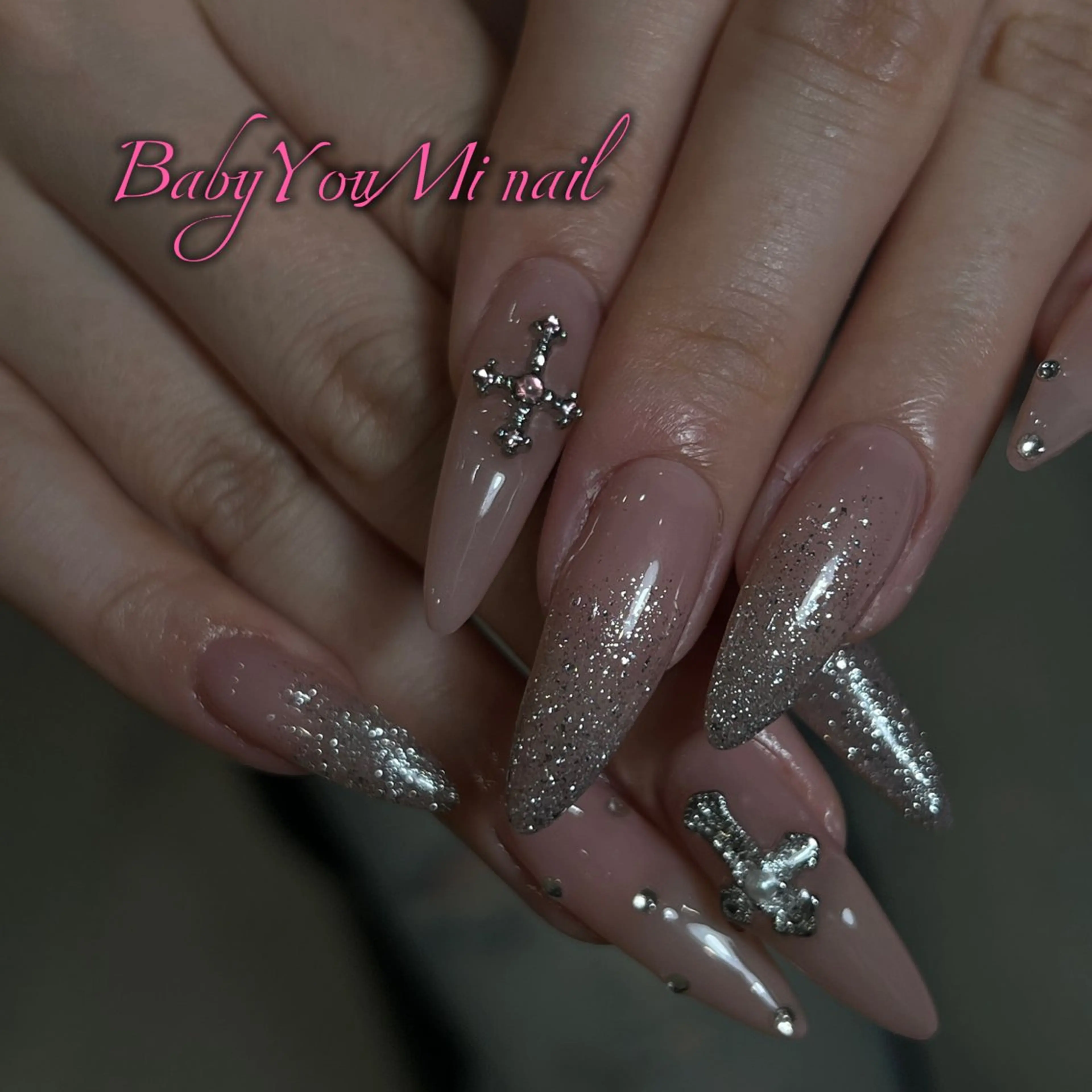 ネイル オーロラネイル フラワーネイル フットネイル フレンチネイル ジェルネイル ハンドネイル BabyYouMi ねねのネイルデザイン