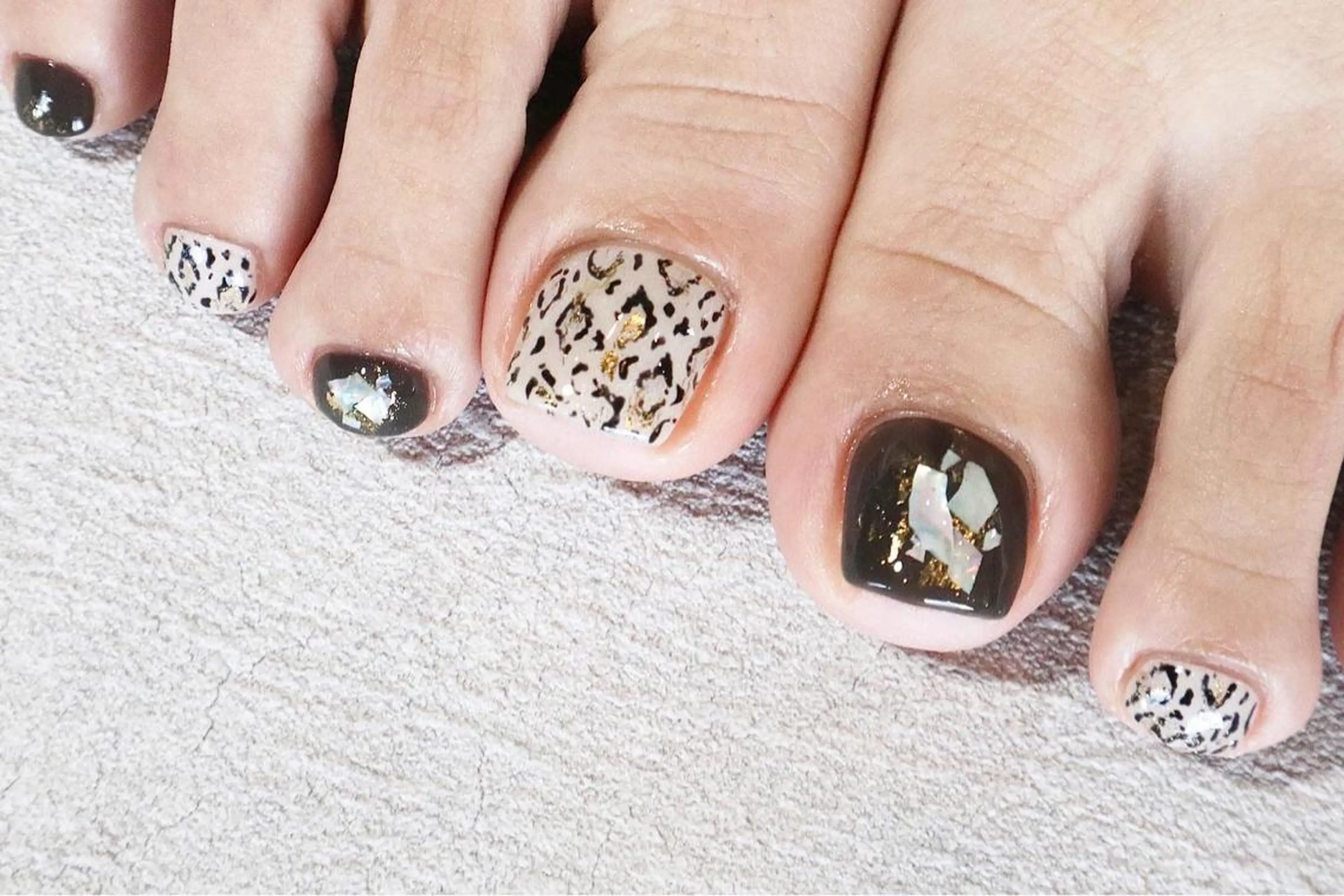 ネイル フットネイル 小河 仁美のネイルデザイン