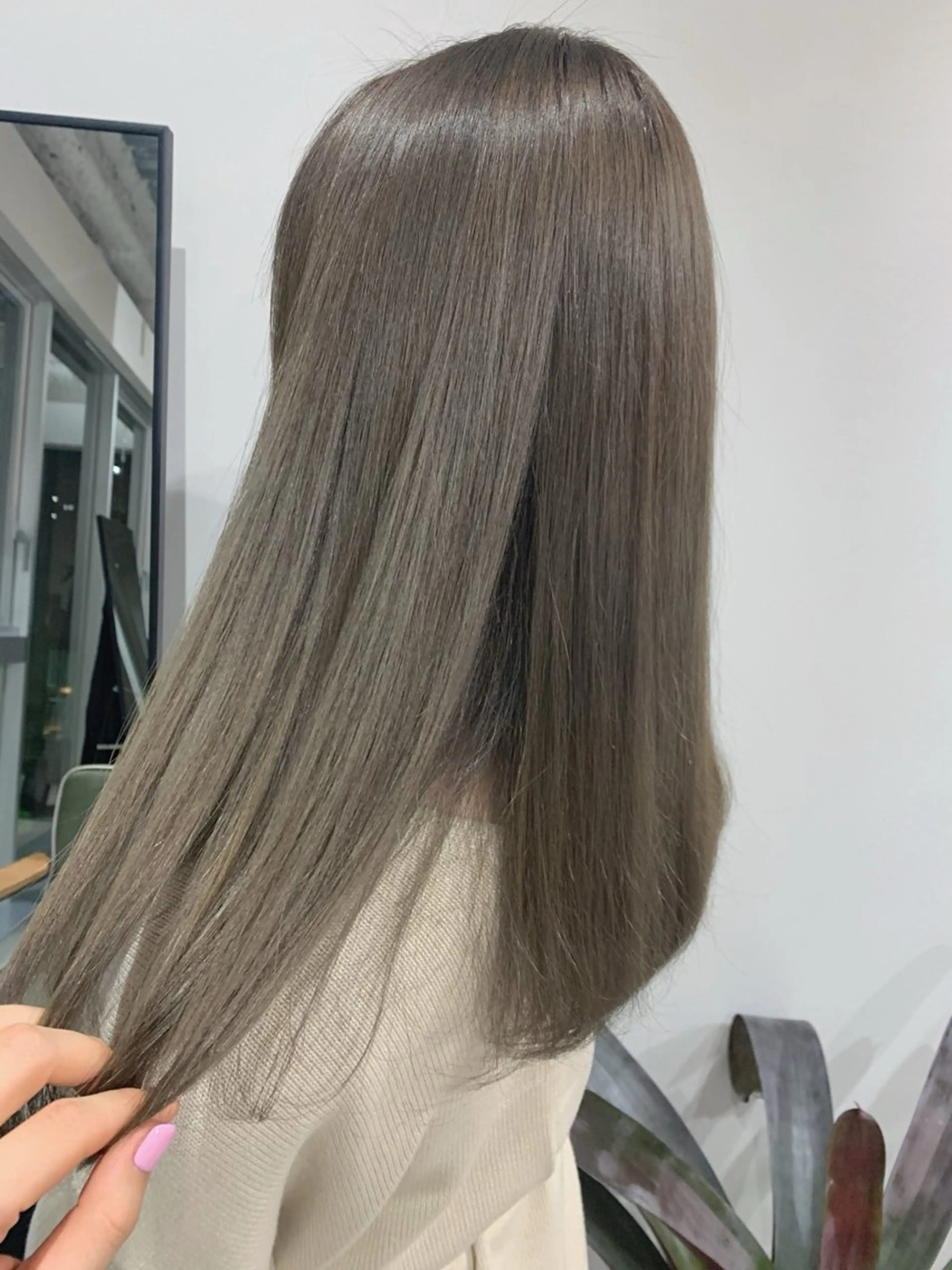 似合わせニュアンスカット+イルミナ透明感カラー🩵+スペシャルΩトリートメント🍃💖の写真