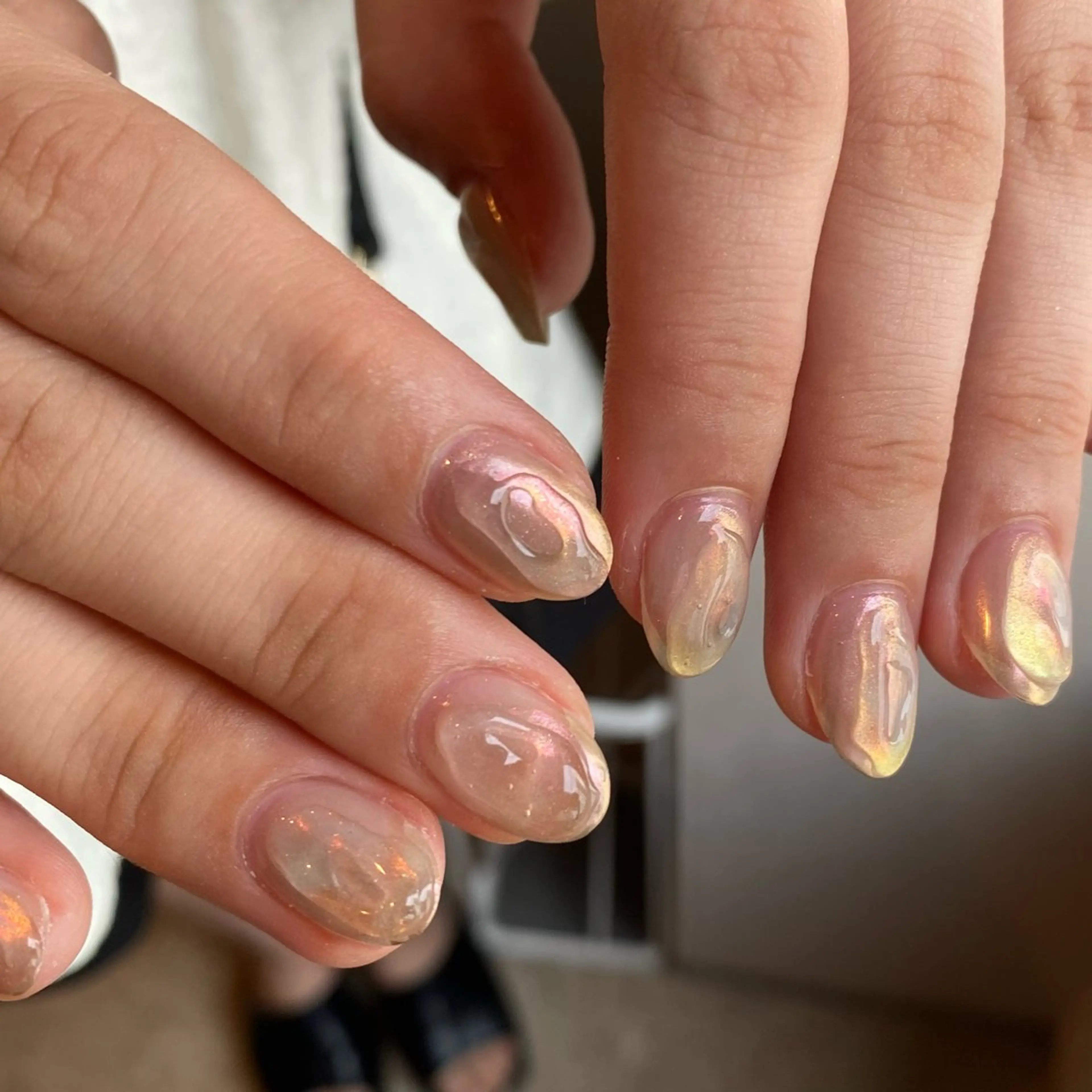 ネイル ミラーネイル ぷっくりネイル scre as Etelのネイルデザイン