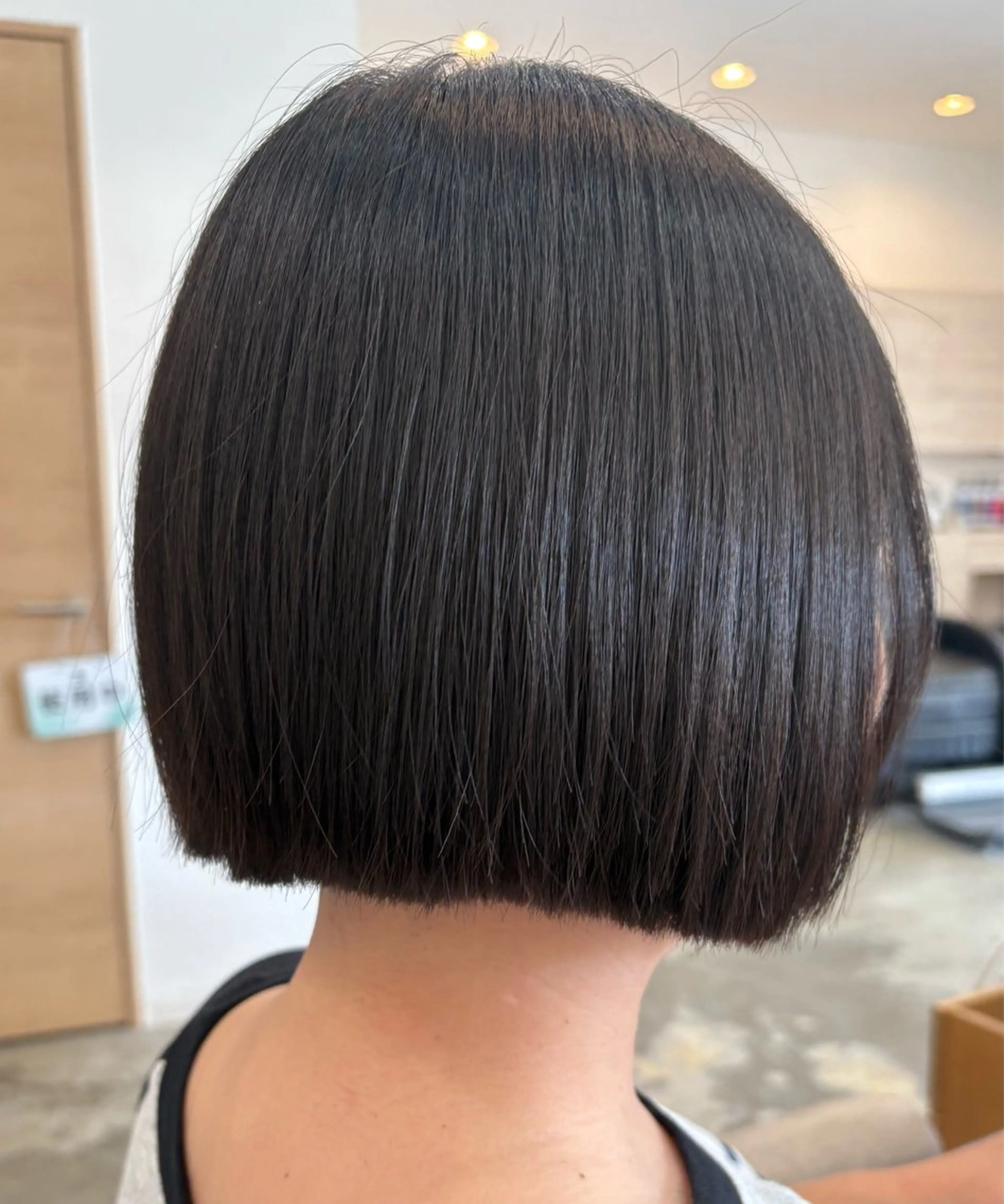 ショート レイヤーカット 小顔カット BOND hair stage良福寺店所属・新畑 京子のヘアスタイル