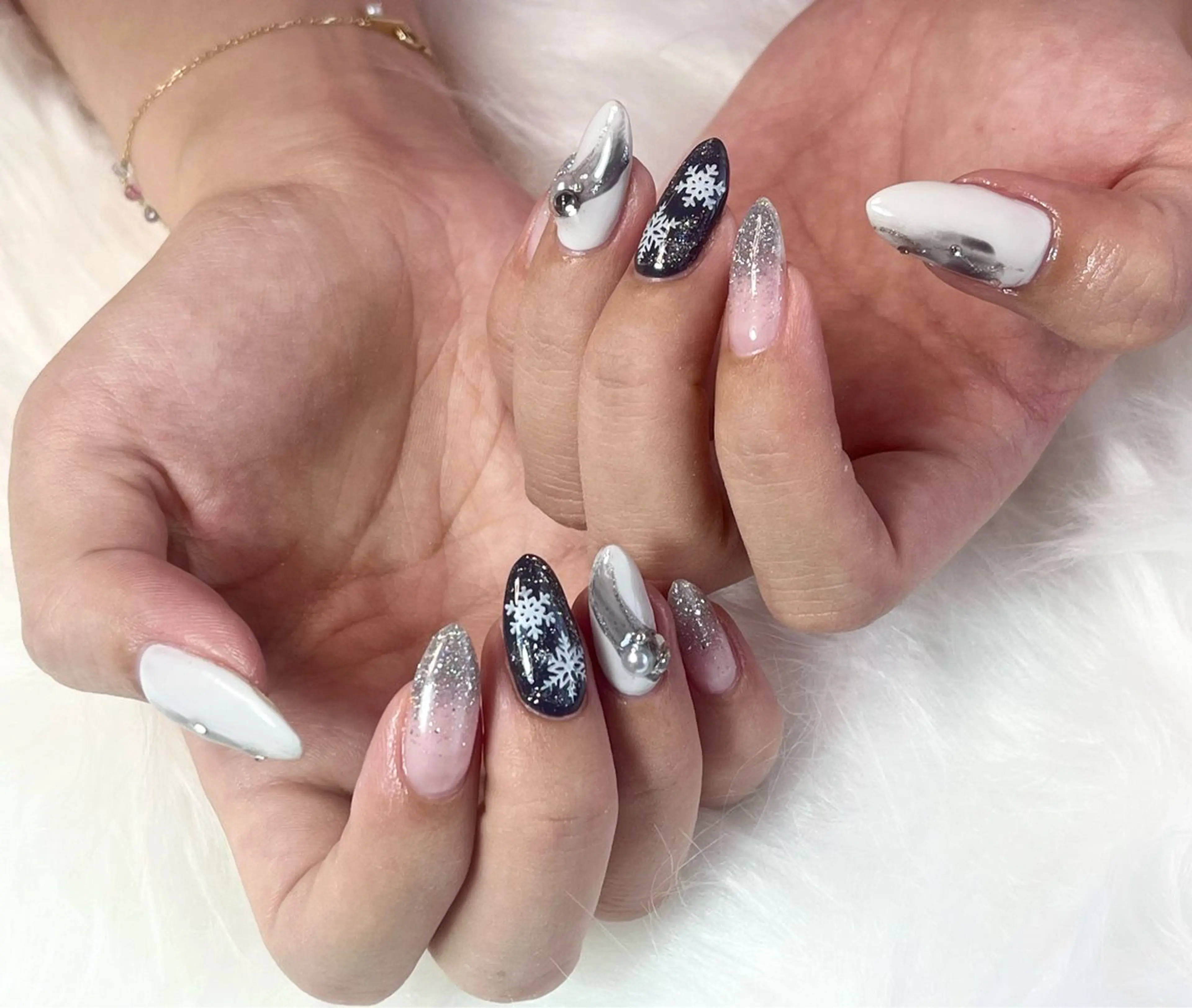 ネイル ハンドネイル more Private Nail Salon所属・K. makiのネイルデザイン