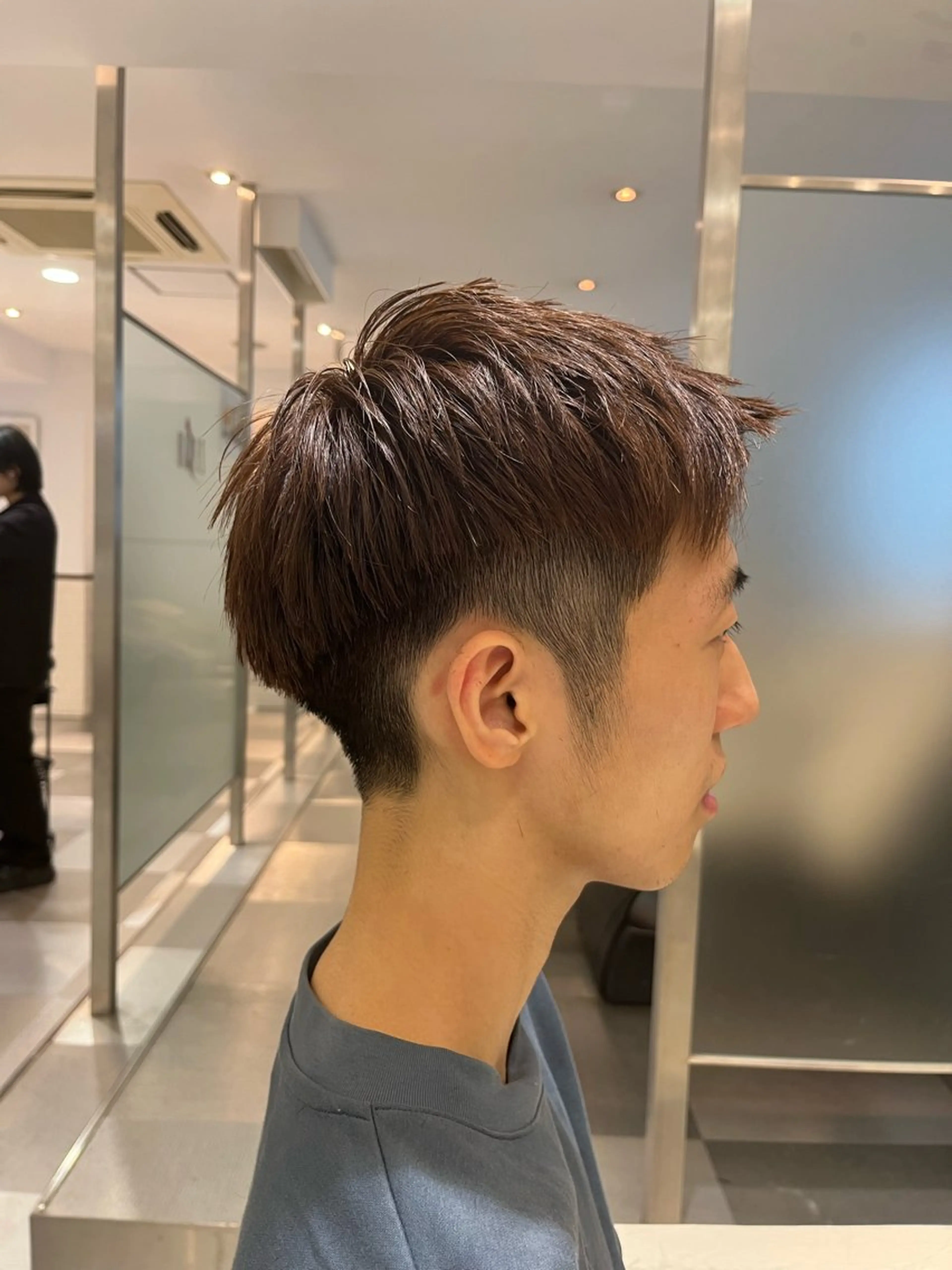 メンズ コテ巻き風パーマ 藤澤　知彌のヘアスタイル