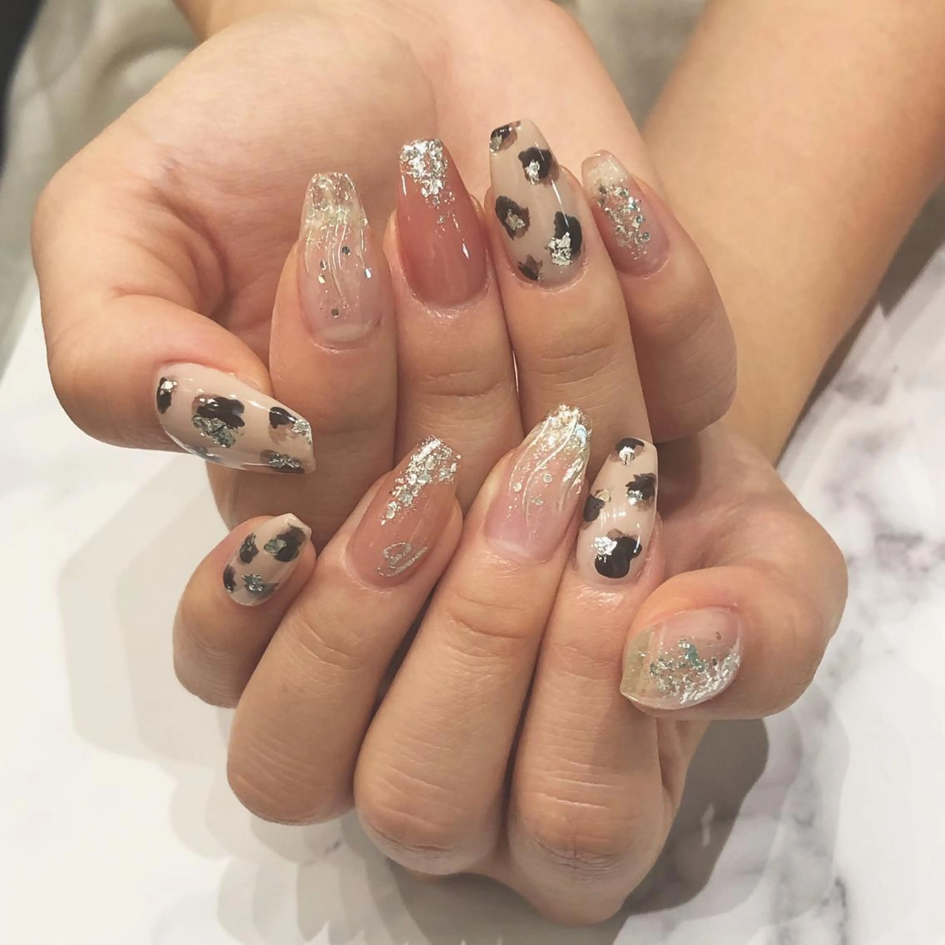 ネイル ニュアンスネイル ハンドネイル T. Kasumiのネイルデザイン