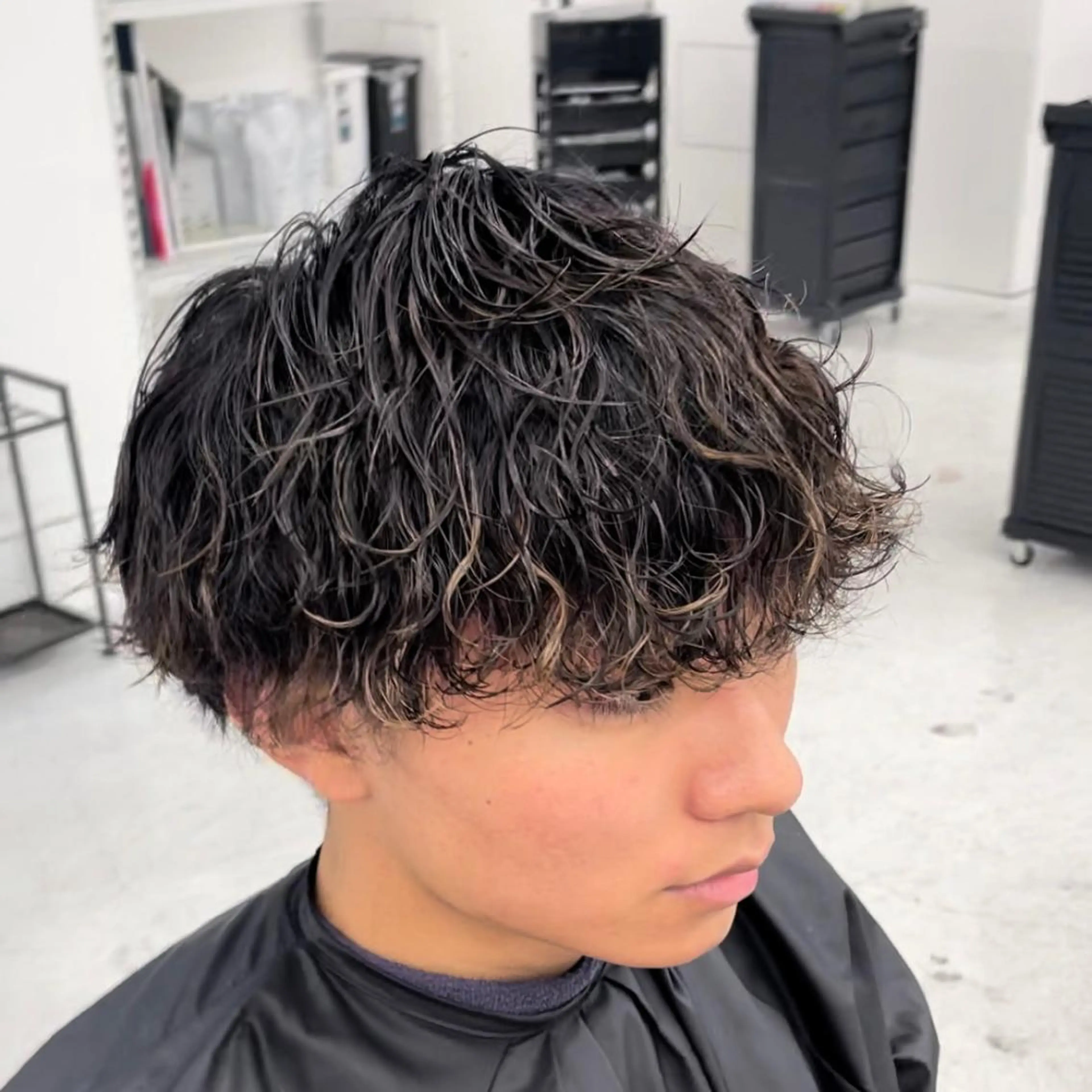 パーマ メンズ 波巻きパーマ 【柏メンズパーマ職人 】店長　KAZUMAのヘアスタイル