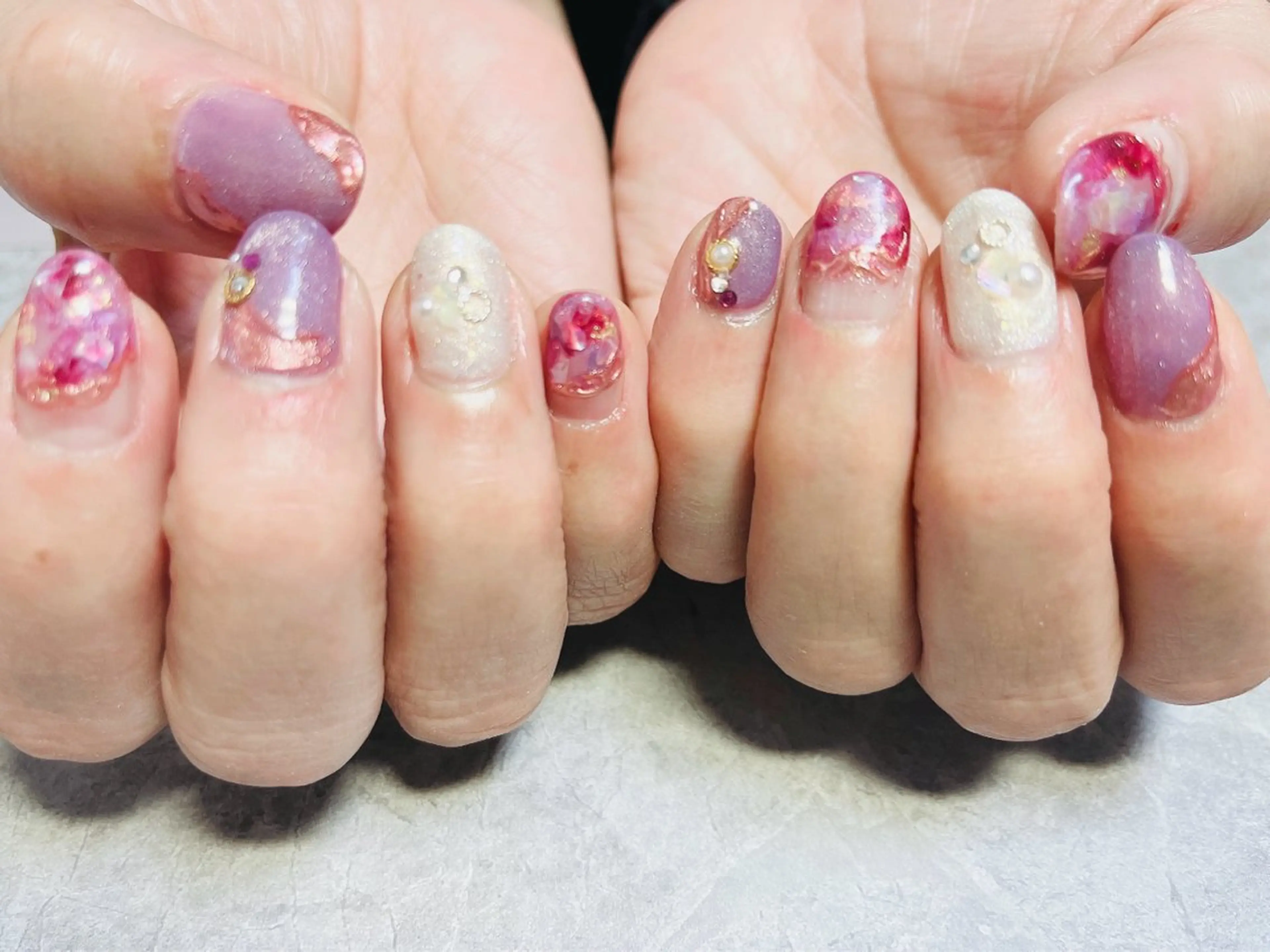 ネイル ジェルネイル ハンドネイル ハンドケア Felice所属・ベテランネイル cnc  nailのネイルデザイン