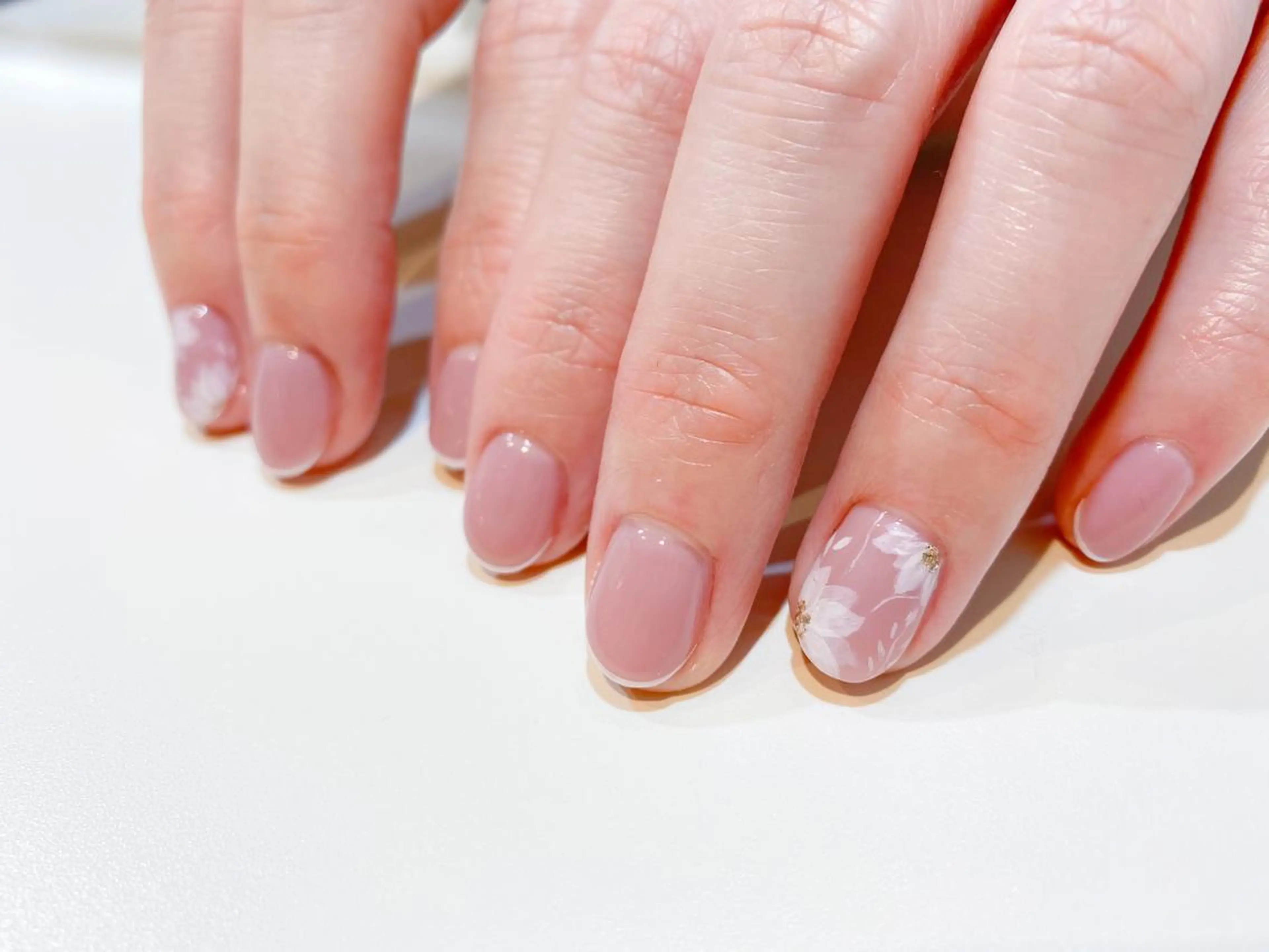 ネイル フレンチネイル シンプルネイル ハンドネイル 表参道colore所属・表参道colore店 REICAのネイルデザイン