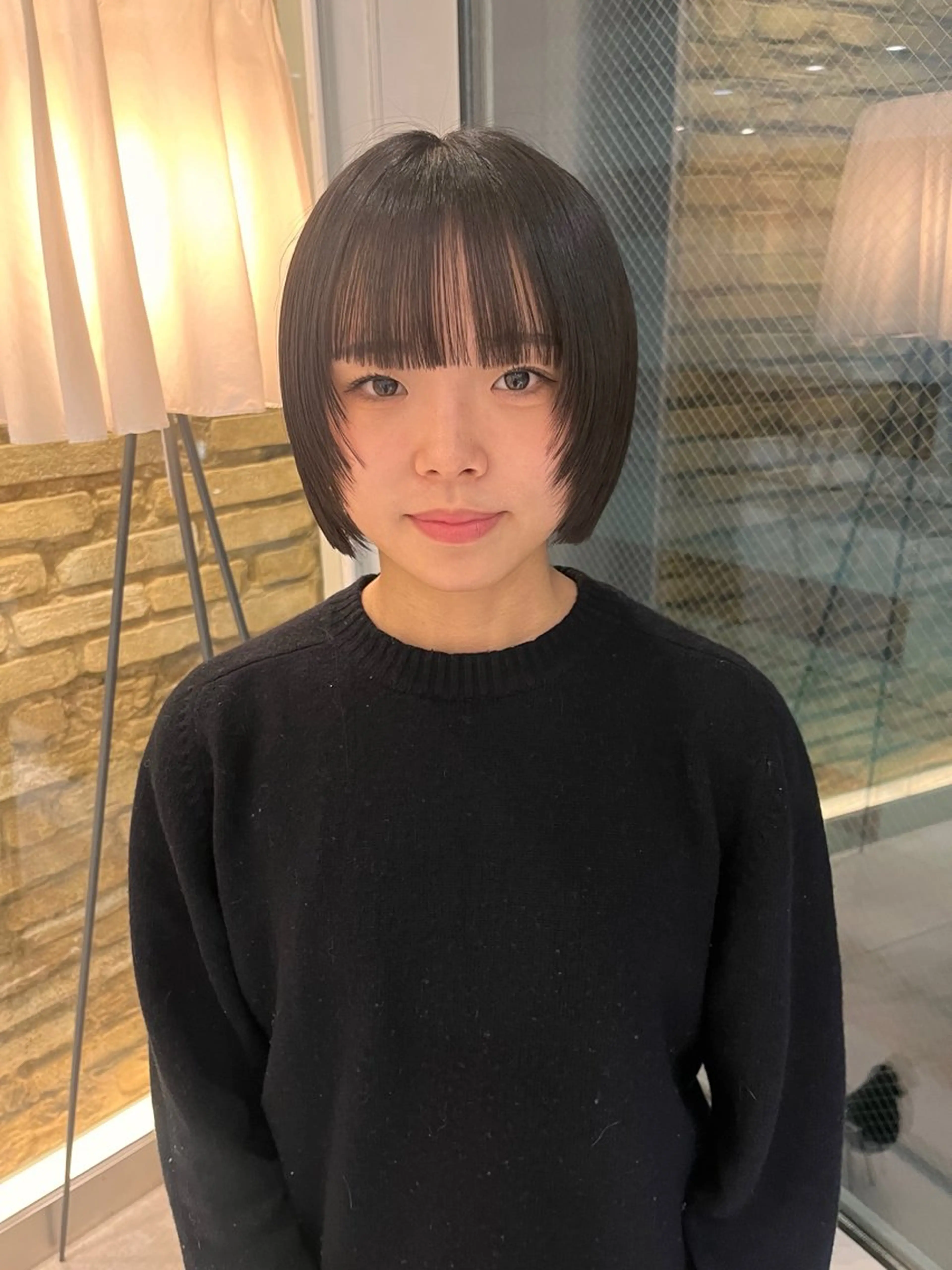 ショート ボブ 顔まわりレイヤー 顔周りカット レイヤーカット hair make BEHIVE ichibancho AVEDA所属・渡邉  日向子 ・レイヤー、縮毛矯正のヘアスタイル