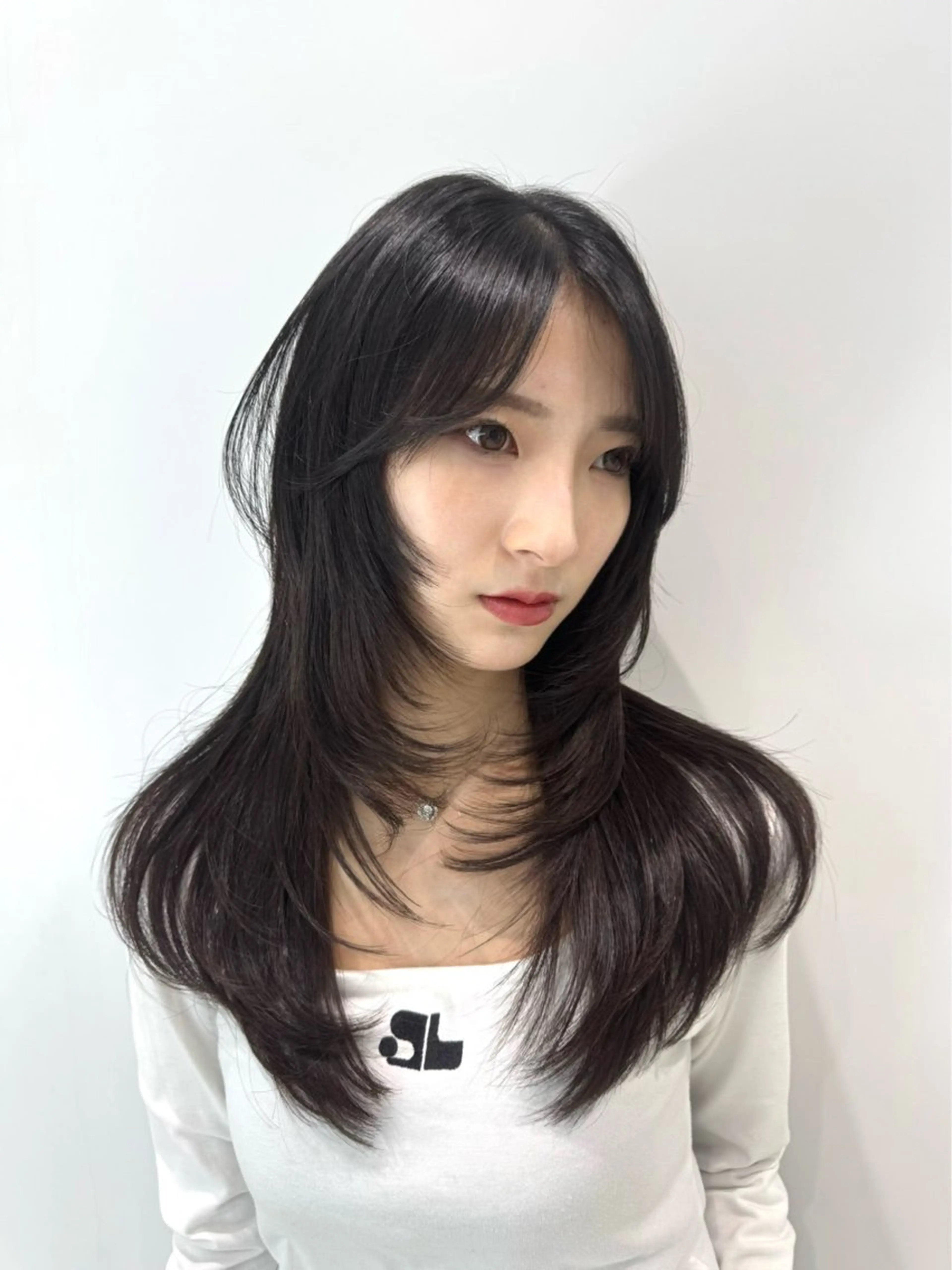 セミロング ボブ/ショート カットモデル夏海のヘアスタイル