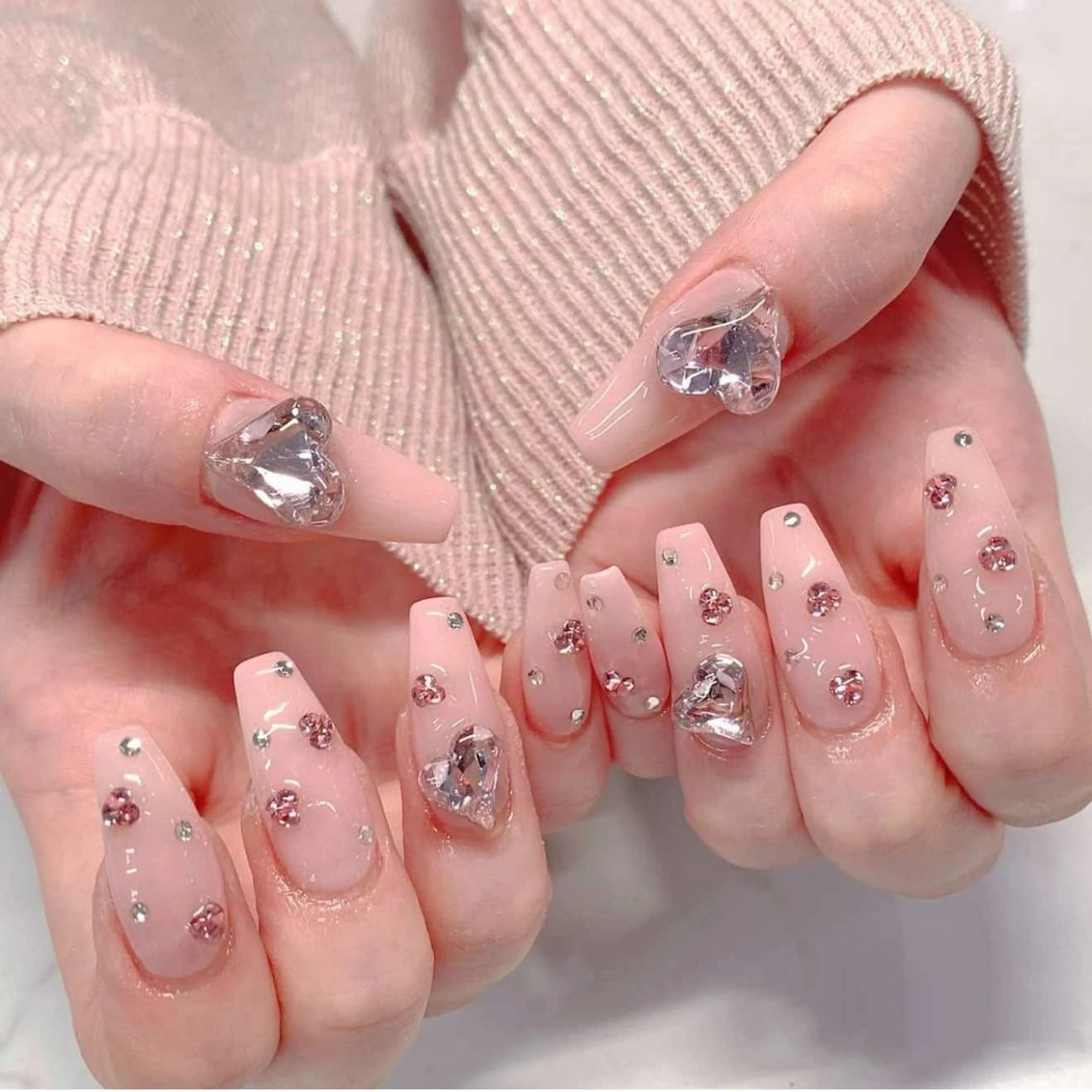 ネイル オーロラネイル クリアネイル フラッシュネイル ジェルネイル グラデーション ハンドネイル Amee Nailsalon所属・Amee Nailsalonのネイルデザイン