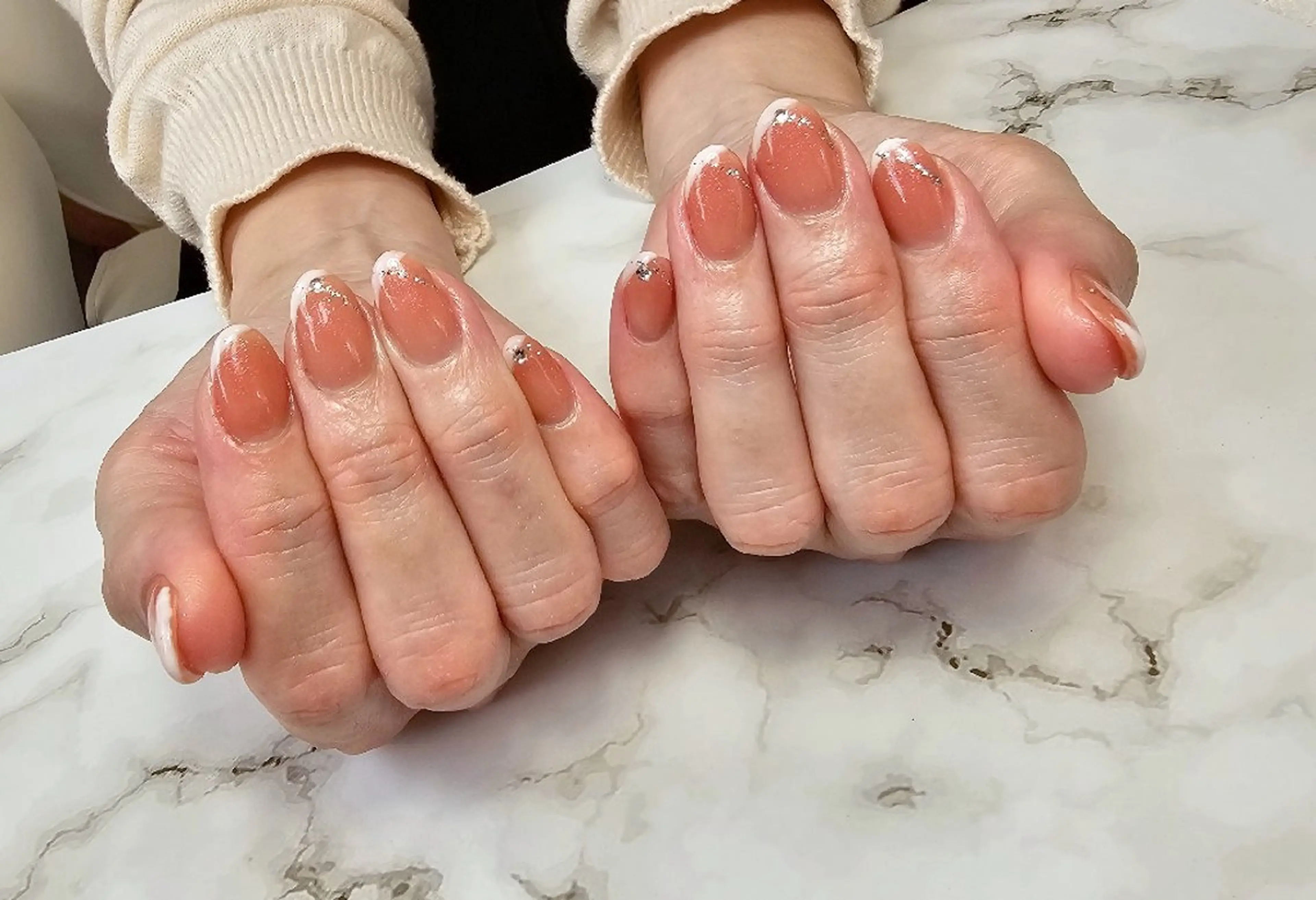 ネイル フレンチネイル 斜めフレンチ Chika  Nail MIRAIのネイルデザイン
