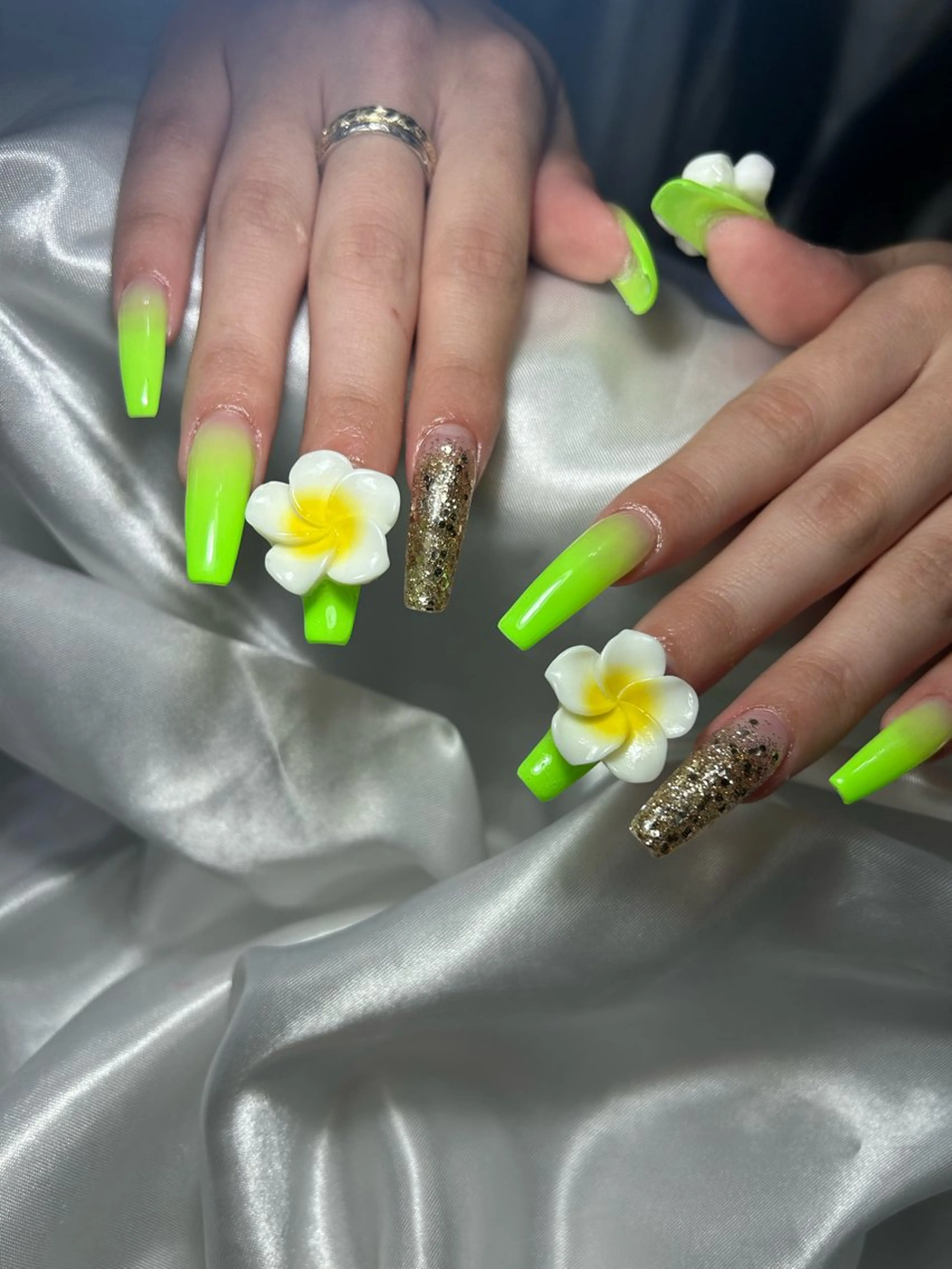 ネイル ハンドネイル nailroom‪ sb‪‪𓈒𓂂𓏸のネイルデザイン