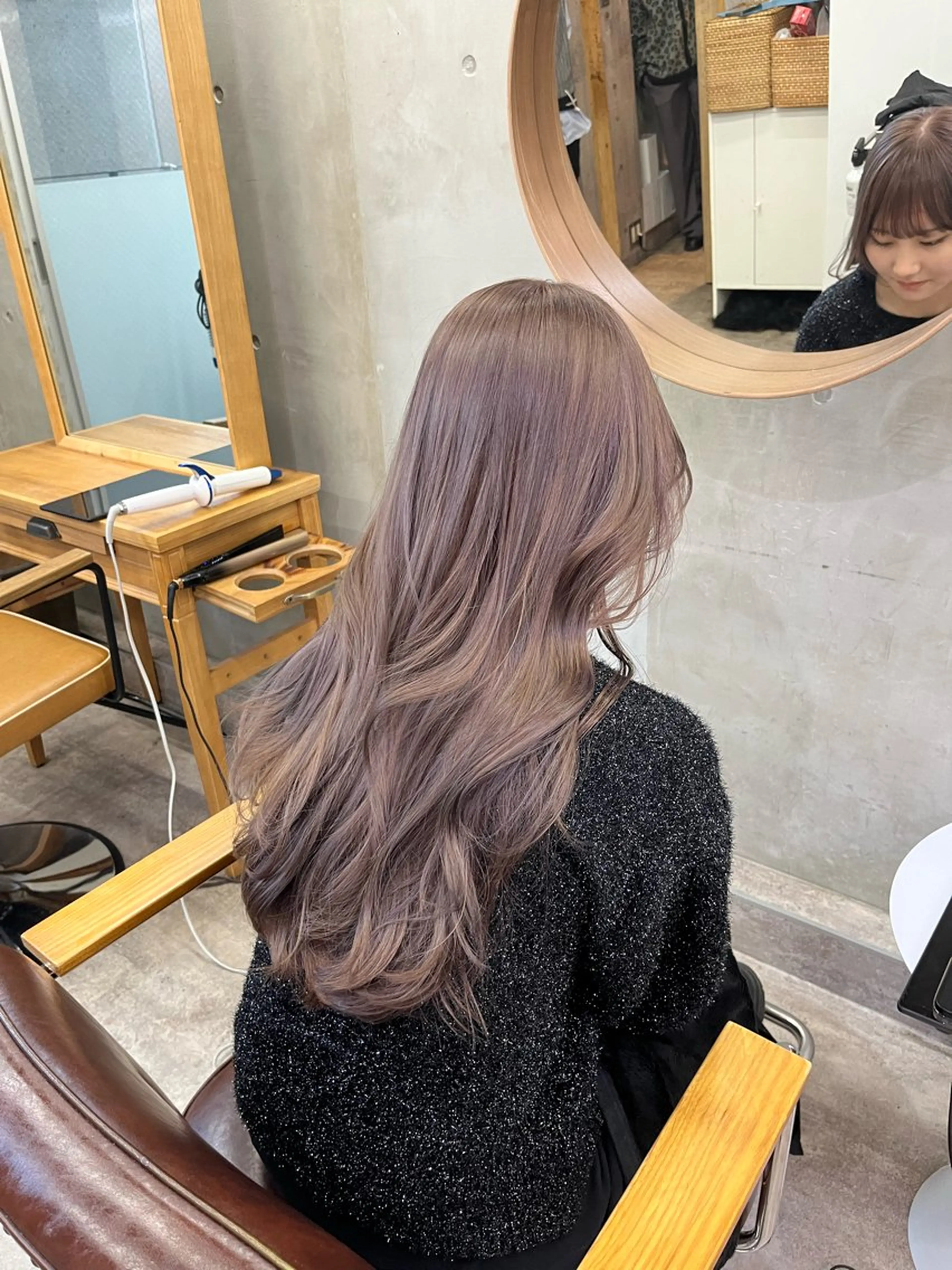 ロング カラー ベージュカラー ブリーチ ケアブリーチ 透明感カラー ダブルカラー SALT WATER所属・🫐 𝐌𝐚𝐨 🫐似合わせcutのヘアスタイル