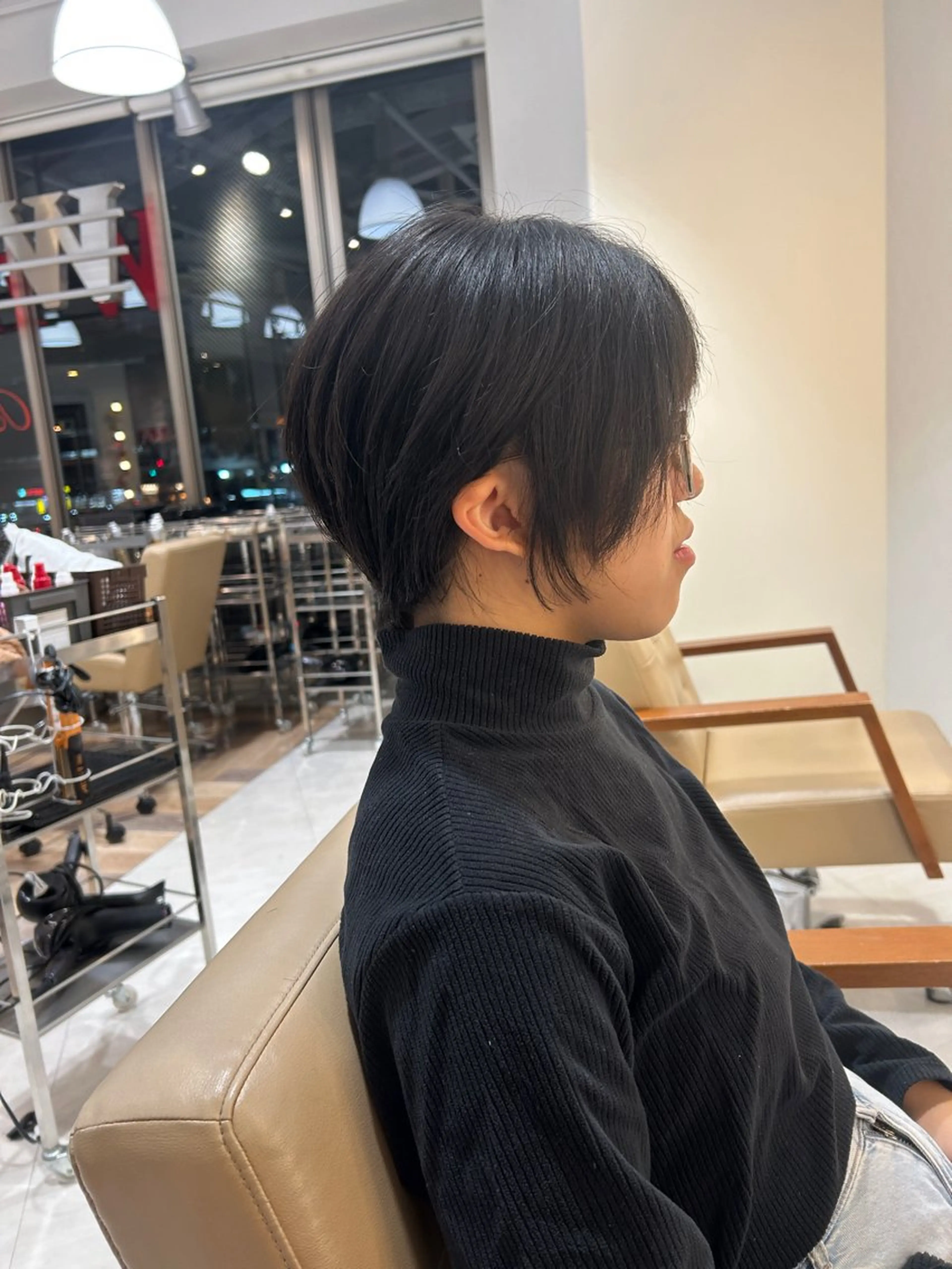 ショート 丸みショート ショートヘア ヘアーメイクウィル野田阪神店所属・Yuu/髪質改善 デザインカラーのヘアスタイル