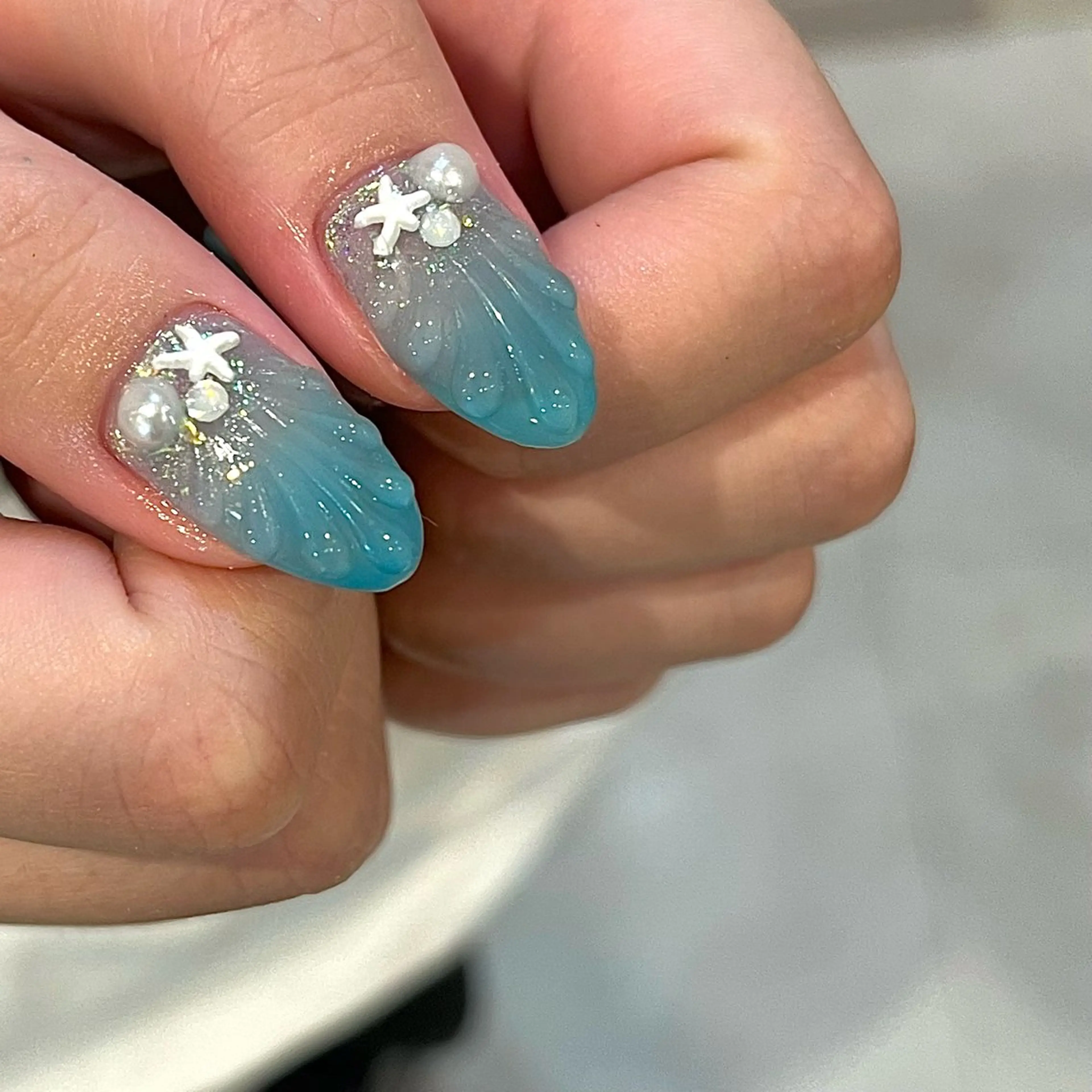 ネイル オーロラネイル グラデーション キラキラネイル 春ネイル 夏ネイル para ☀︎ sol by BECK所属・Para Sol nail　Maoのネイルデザイン