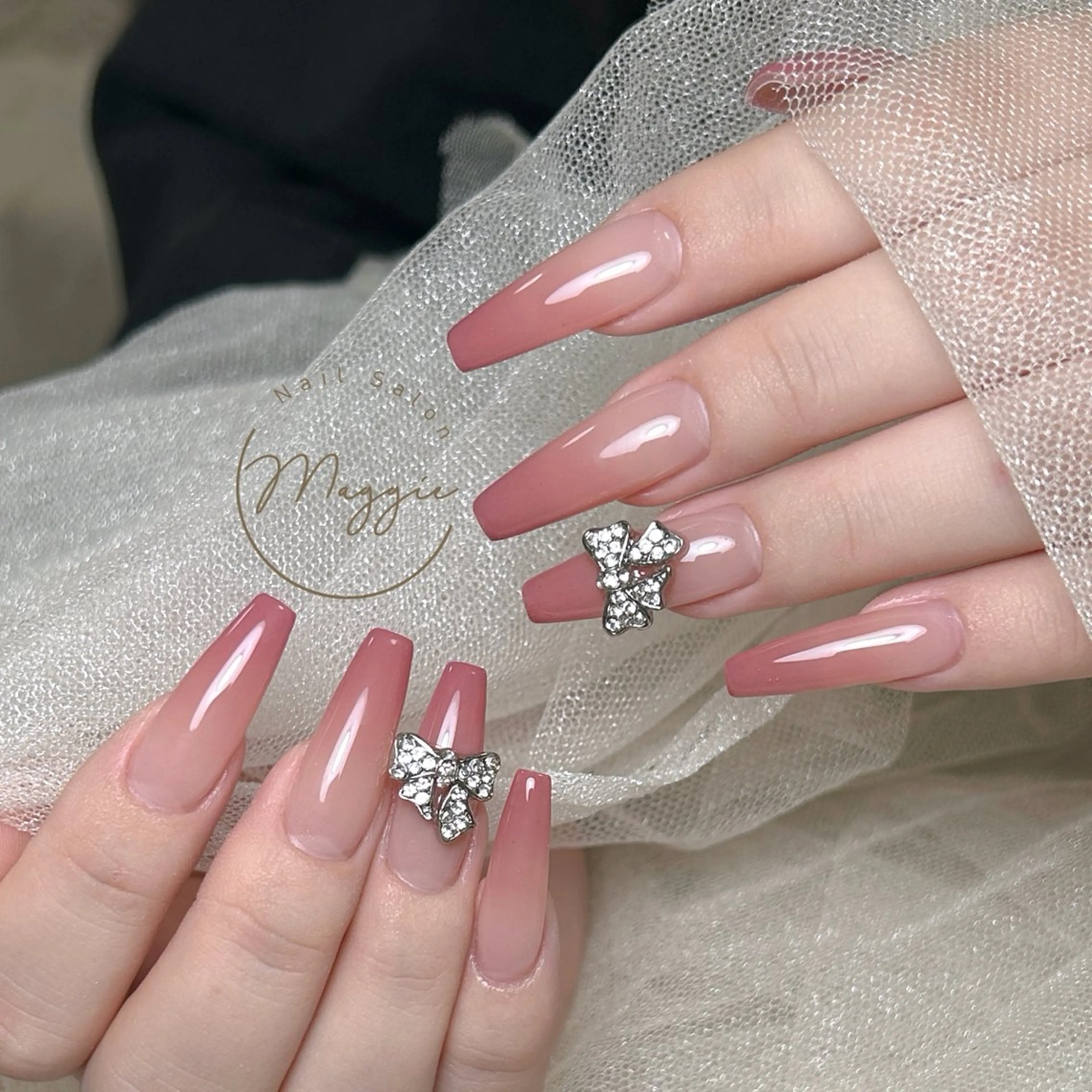 ネイル Maggie Nail🦩のネイルデザイン