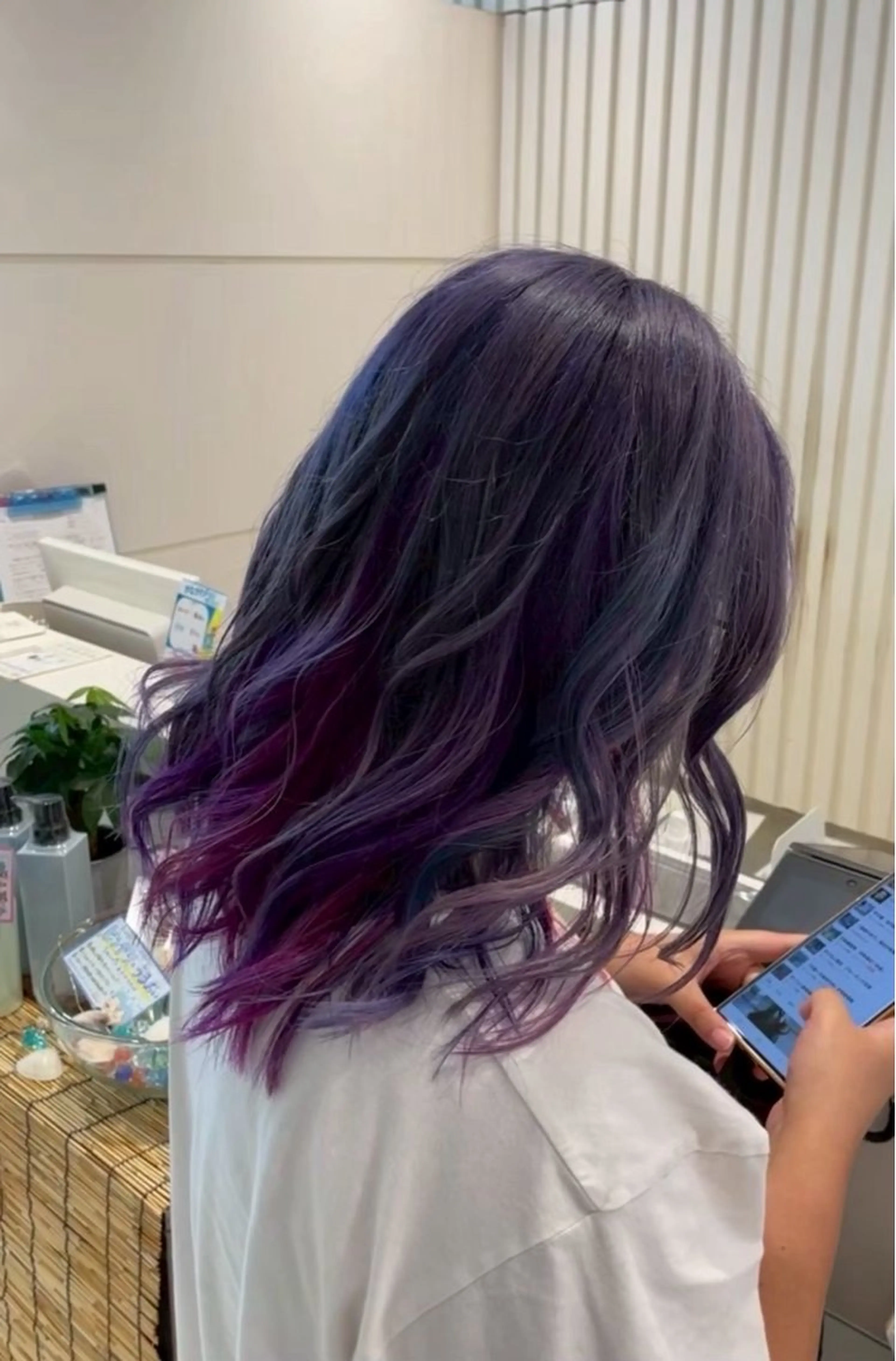 ロング カラー ヘアカラー 透明感、艶カラー✨新 規様クーポン有西澤駿のヘアスタイル