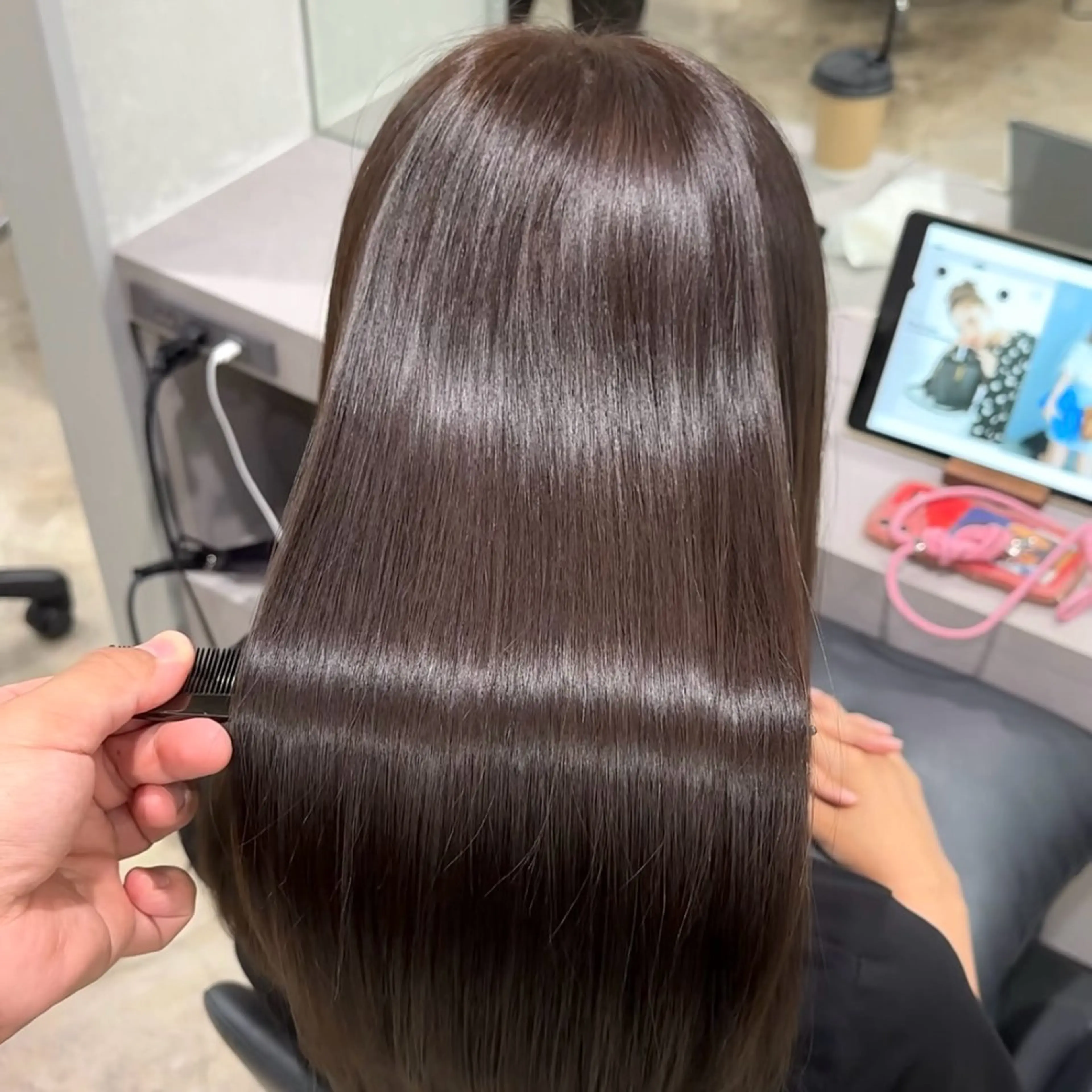 ロング 🚨無料縮毛矯正 モデル募集中🚨のヘアスタイル