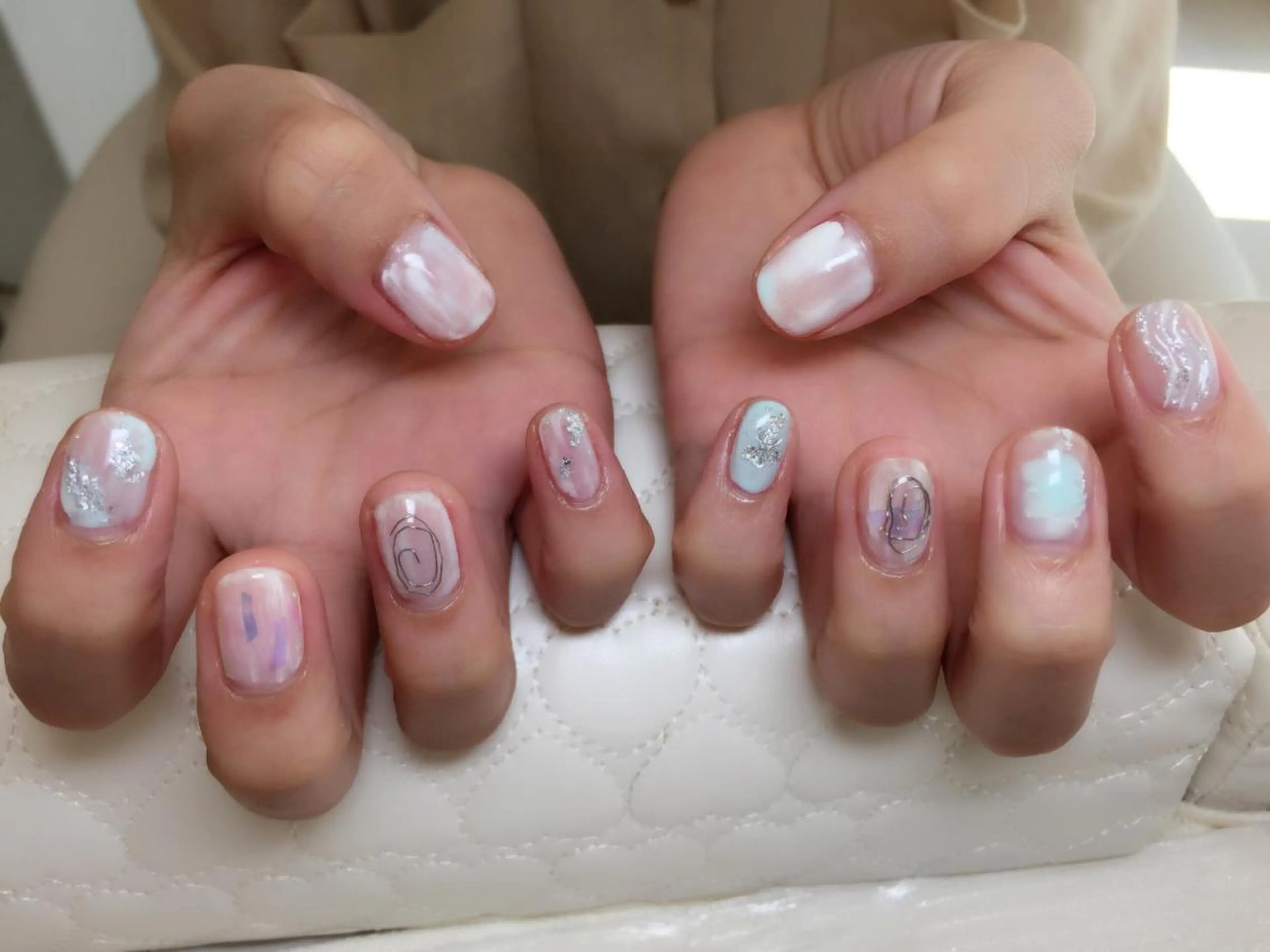 ネイル ニュアンスネイル 自宅サロン鎌倉 KORONのネイルデザイン