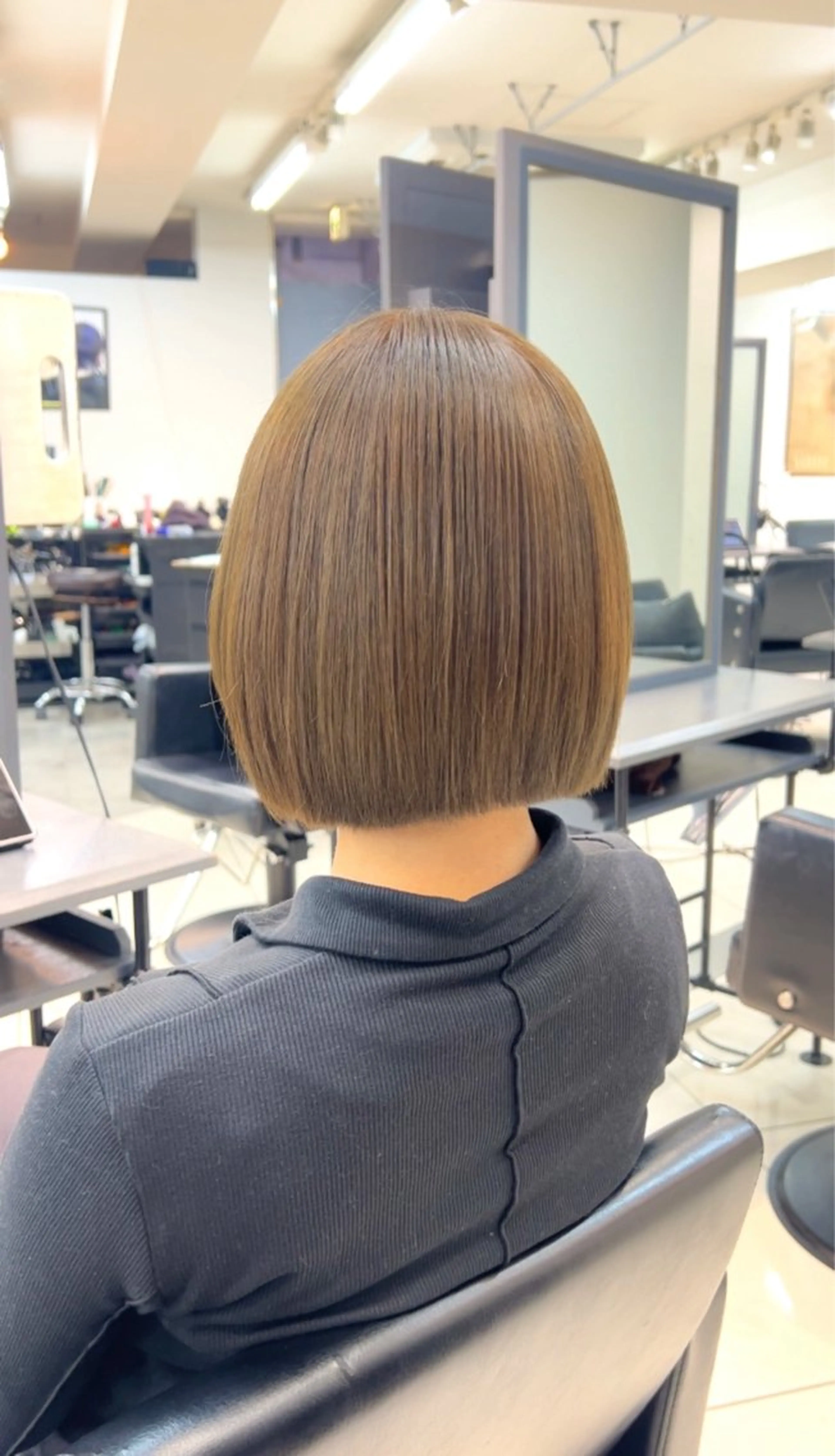 ショート レイヤー×ツヤカラー 渋谷/kougaのヘアスタイル