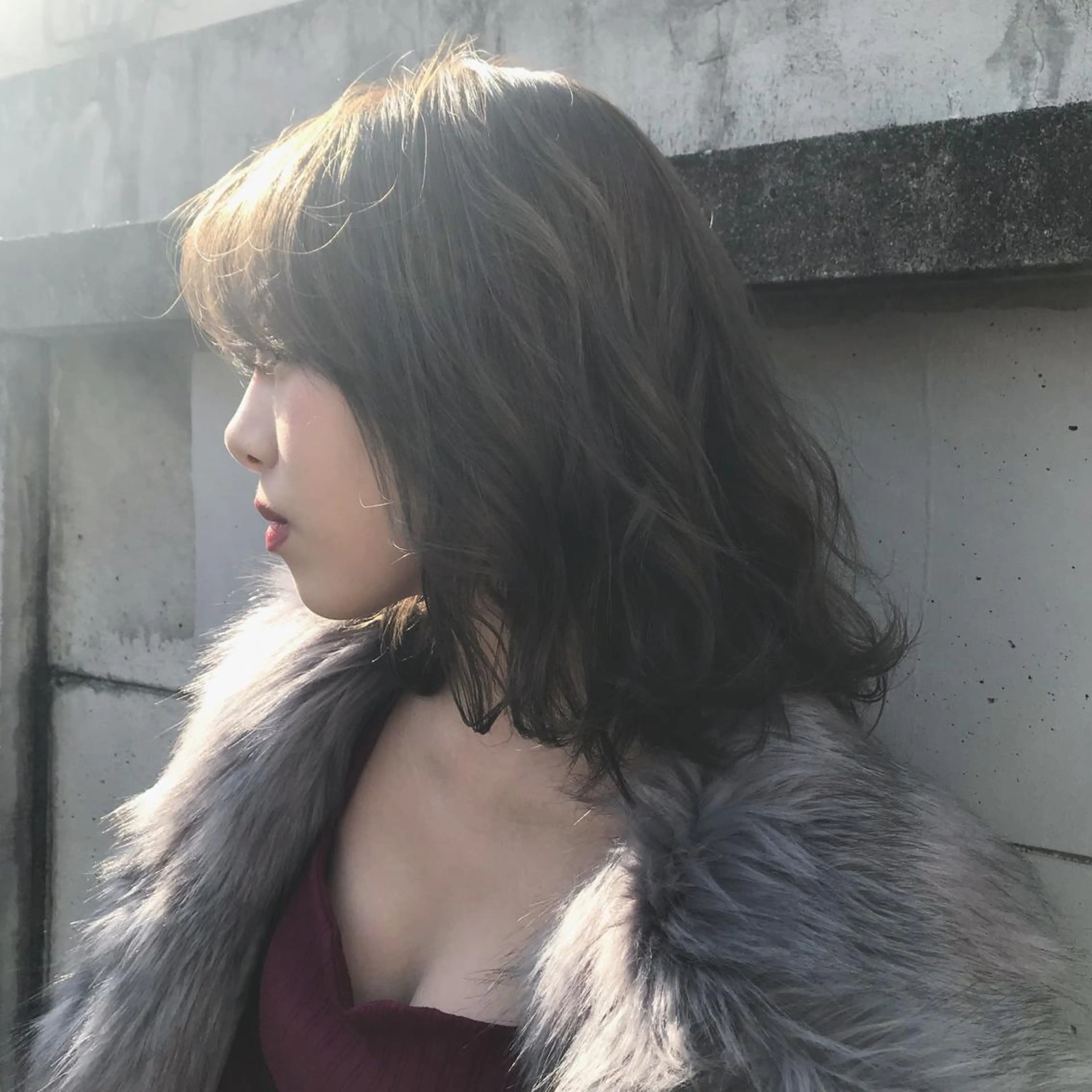 ミディアム カラー グレージュ エクステ（レミー毛） NINEのヘアスタイル