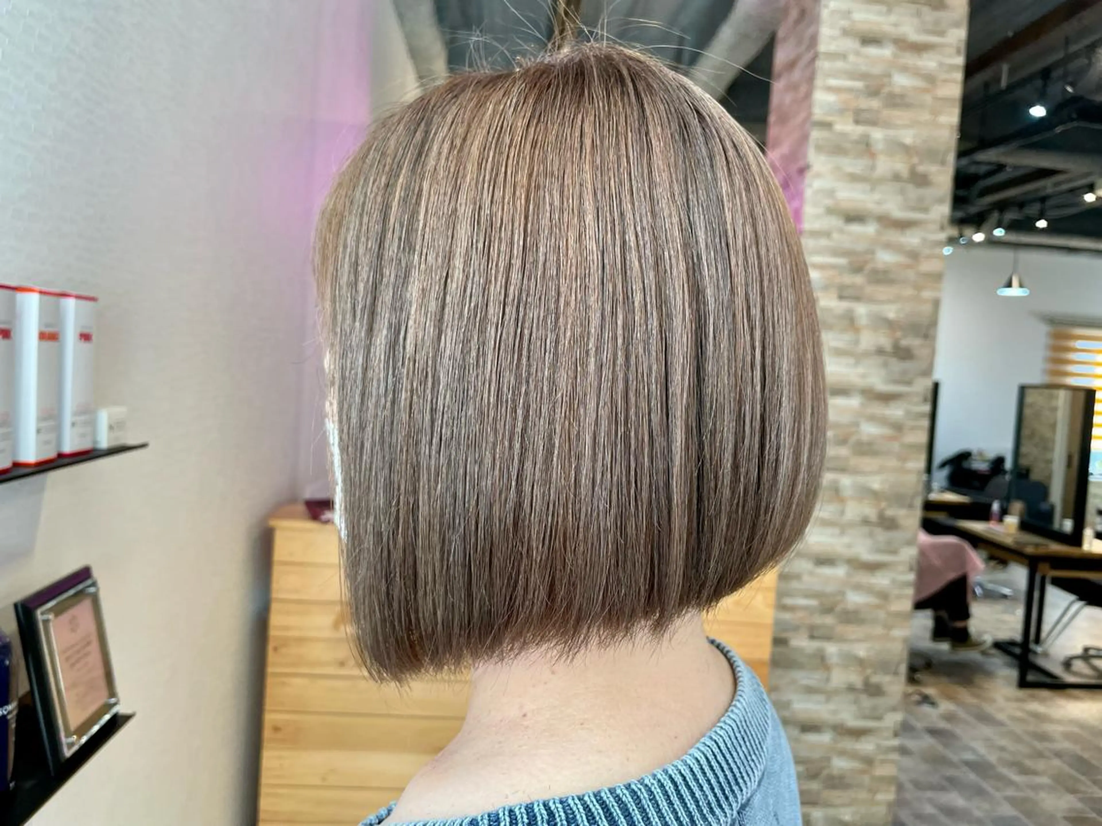 ミディアム SALOWIN心斎橋Suite店所属・ブリーチ毛にもできる 縮毛矯正|鷹司郎のヘアスタイル