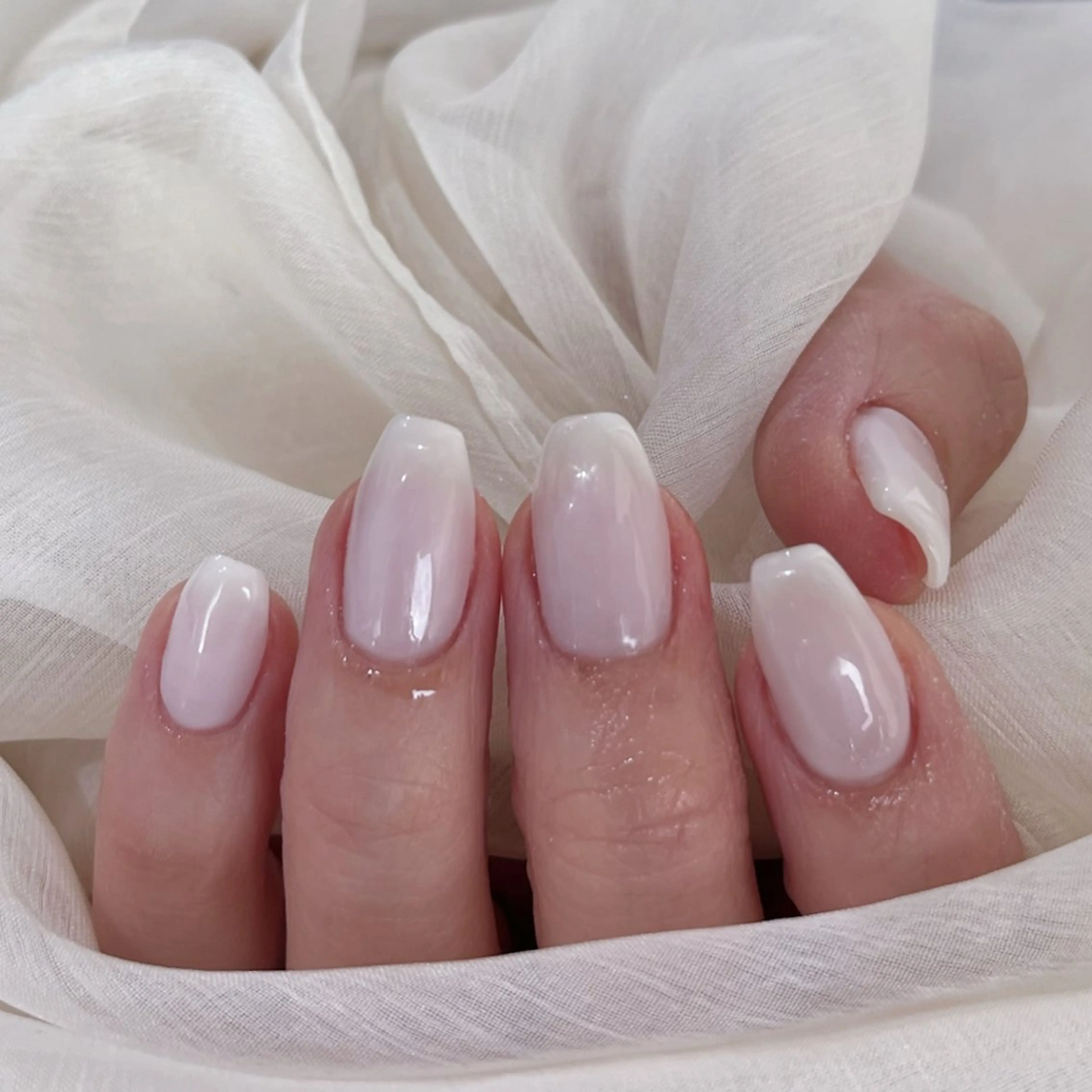 ネイル ワンカラーネイル Nail R🌷 AKARI恵比寿のネイルデザイン