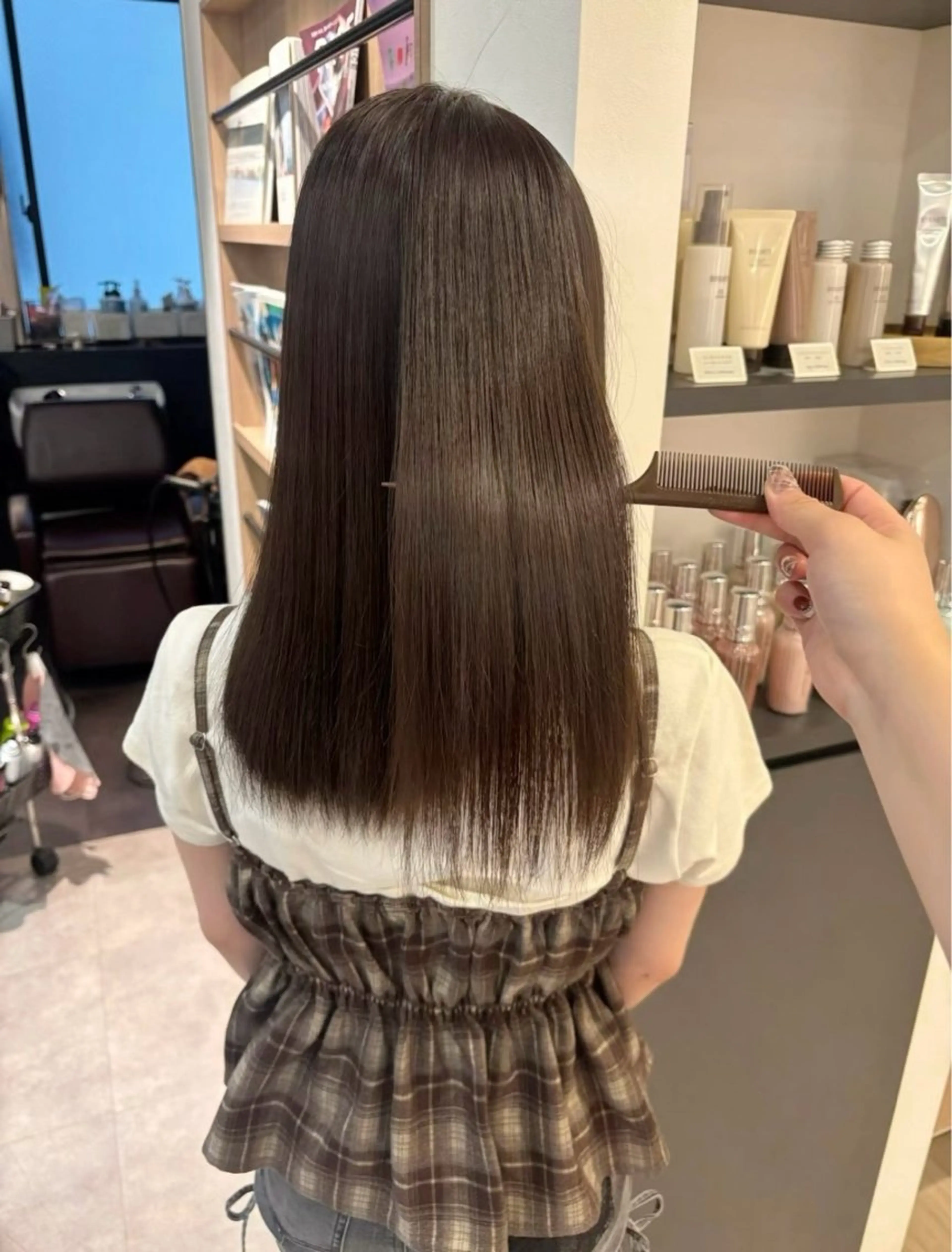 セミロング 髪質改善 ヘアカラー 縮毛矯正 モテ髪🫧赤み消し カラー表参道きょうこのヘアスタイル