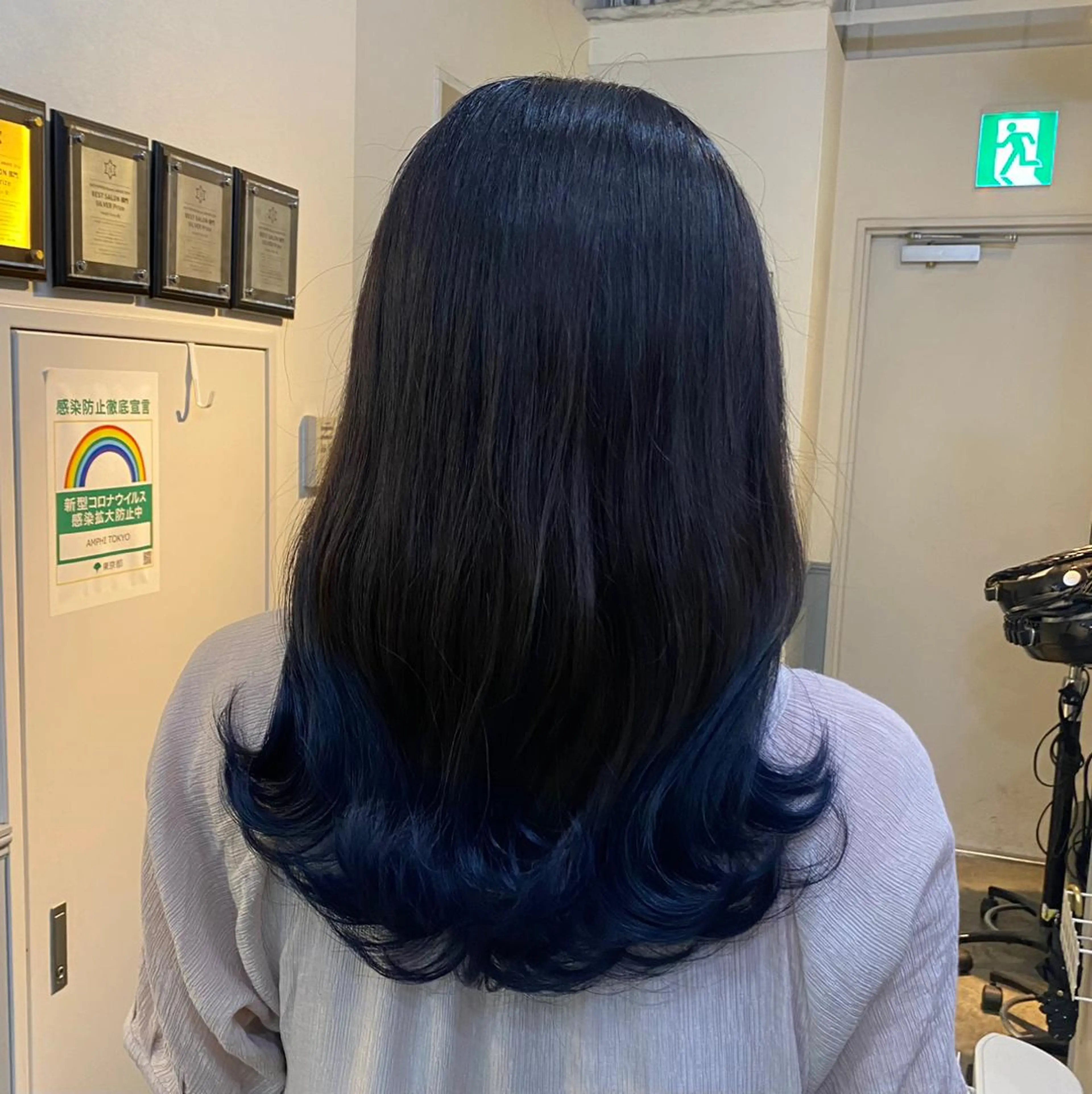 ミディアム [Amphi Tokyo]宮原のヘアスタイル