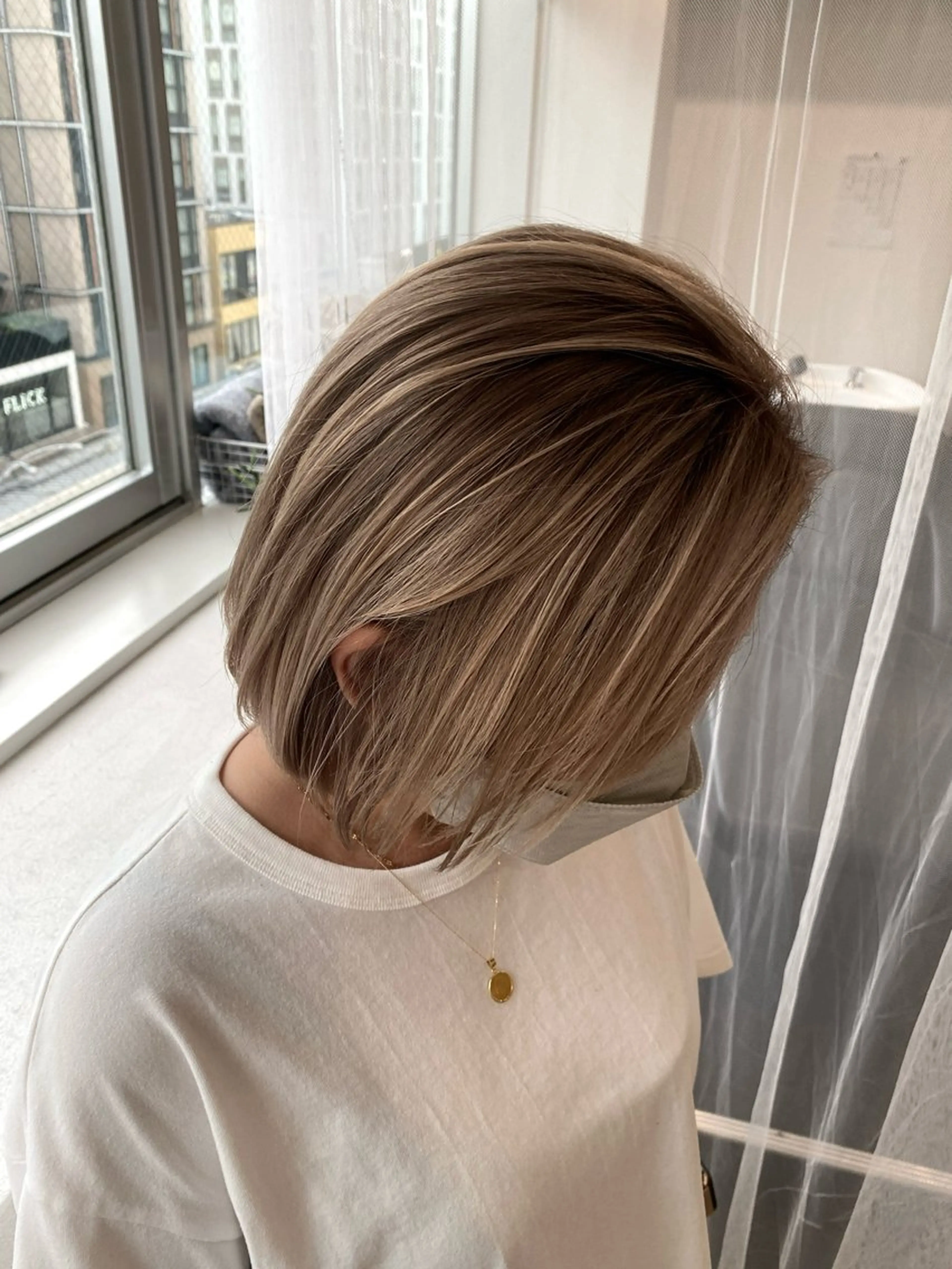 ショート カラー ショートボブ アディクシーカラー バレイヤージュ ブリーチ ケアブリーチ ヘアカラー JIL BLAN 京都のヘアスタイル
