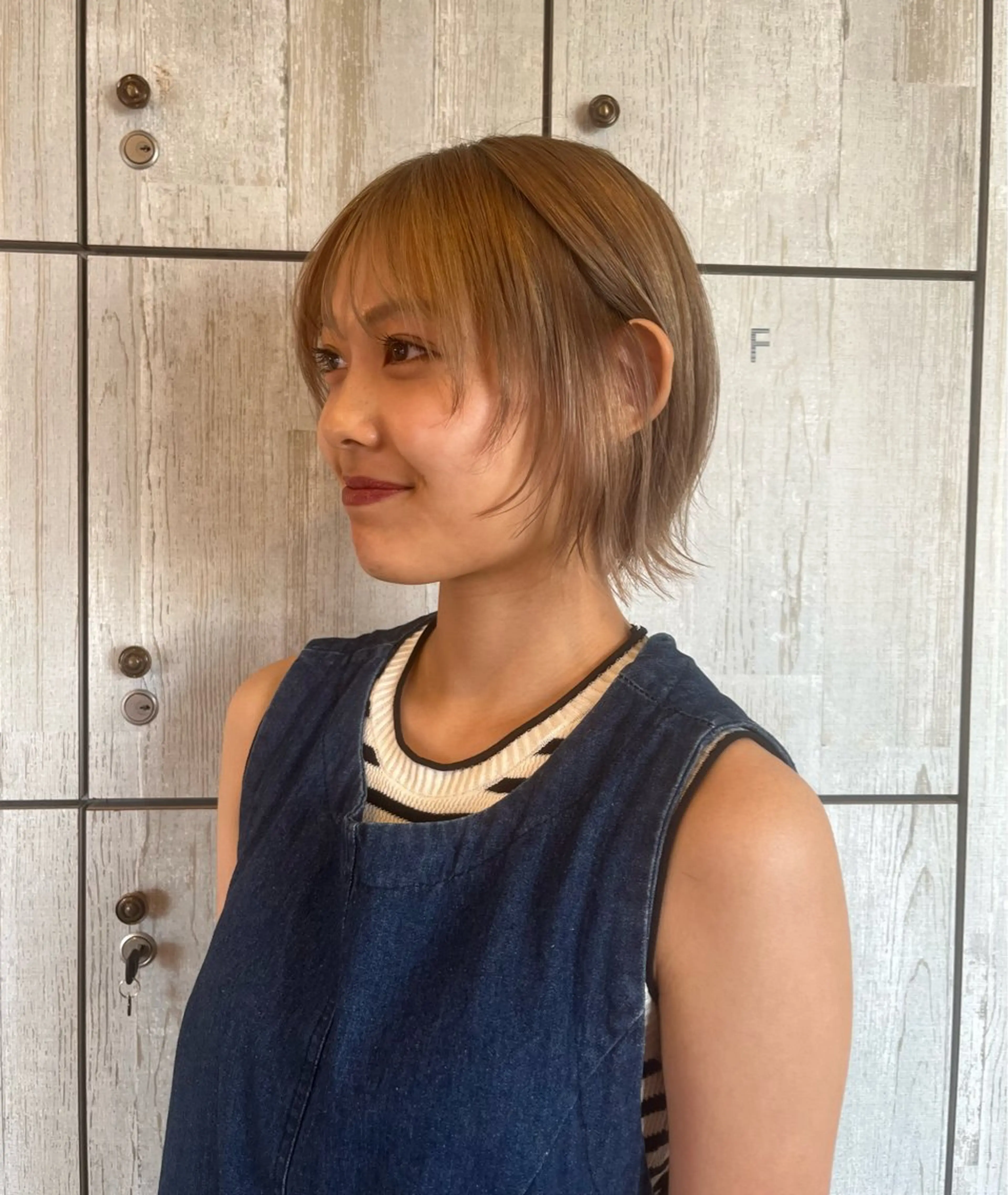 ショート カラー ブリーチ 透明感カラー 顔まわり/オフィス カラー/青栁優🔆のヘアスタイル