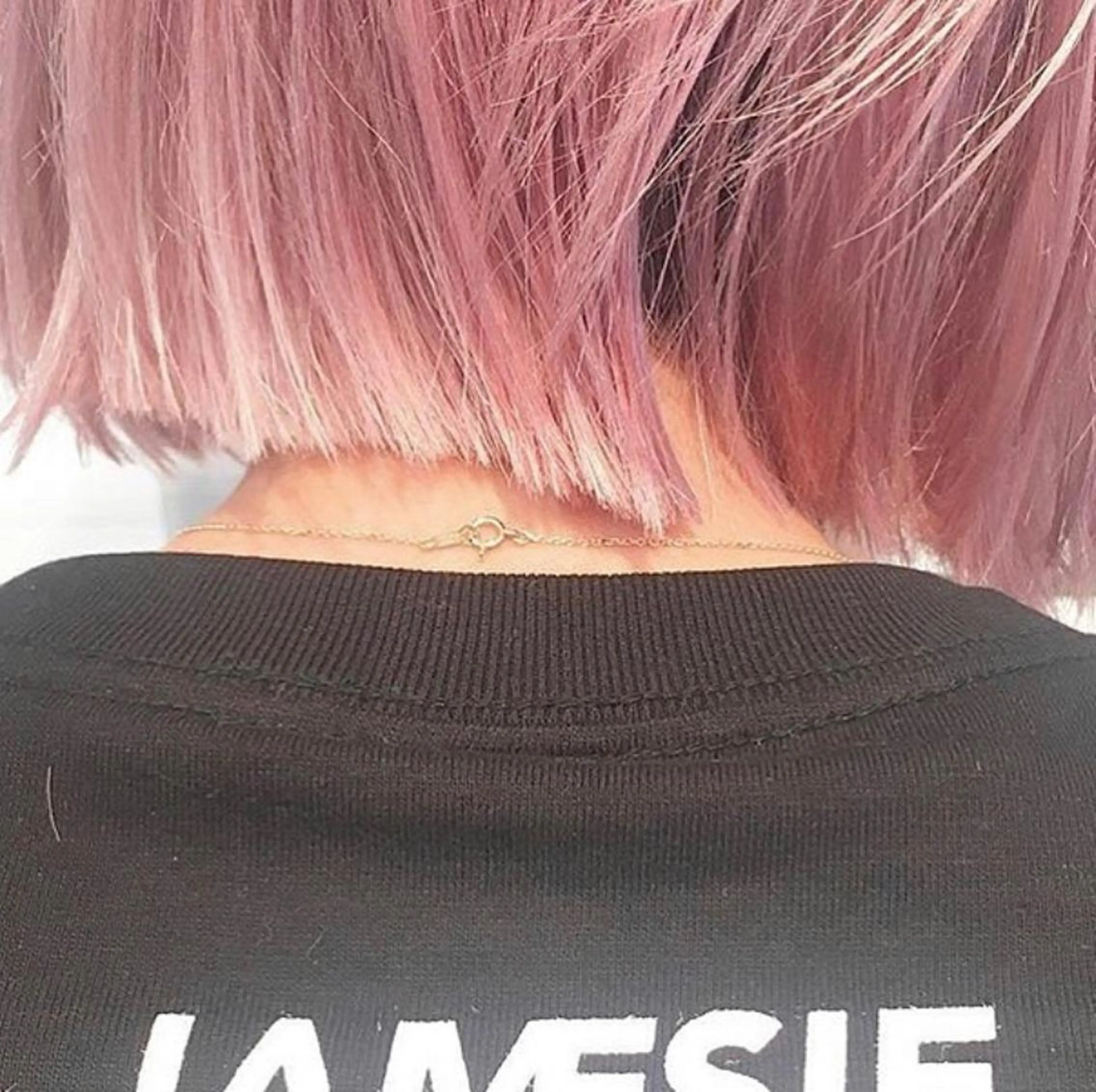 ショート カラー ヘアアレンジ M所属・ハイトーン/透け感 カラー🎀真香のヘアスタイル