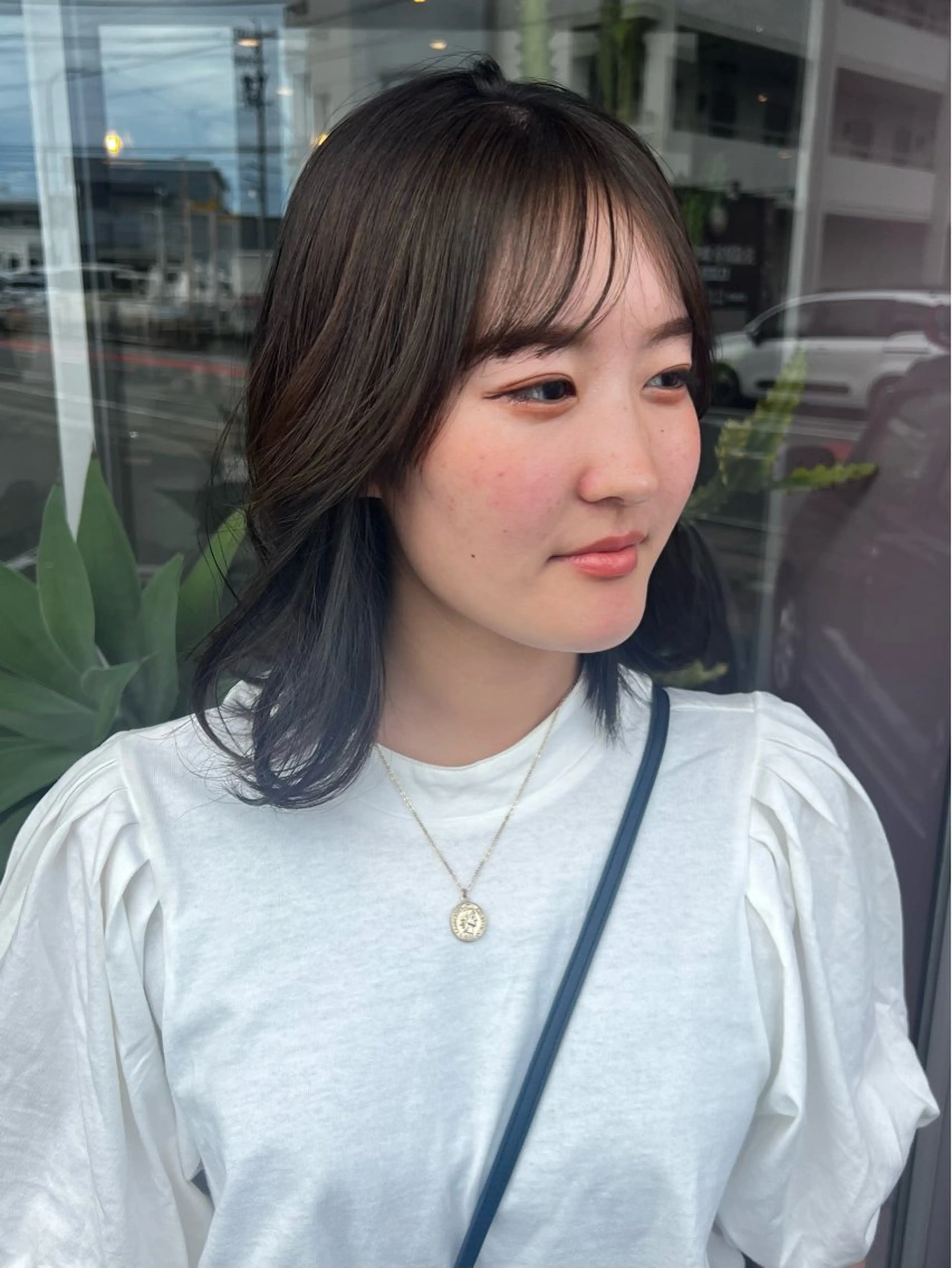 ミディアム カラー アッシュ 黒髪 ブリーチ ブルーカラー ブルーブラック 🌿寄り添い型美容師 🌿yuiのヘアスタイル