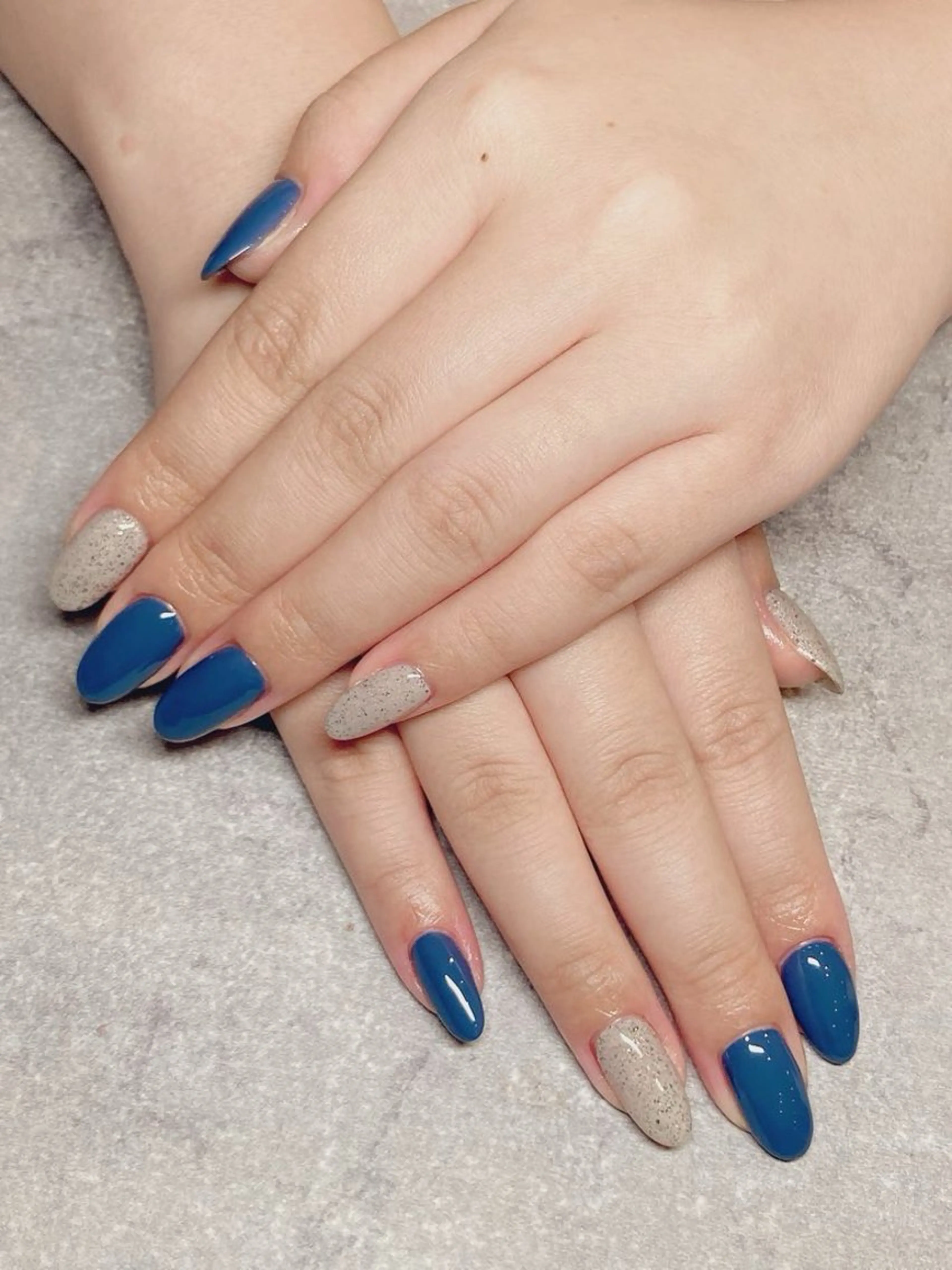 ネイル ワンカラーネイル ハンドネイル 宇佐美 梓のネイルデザイン