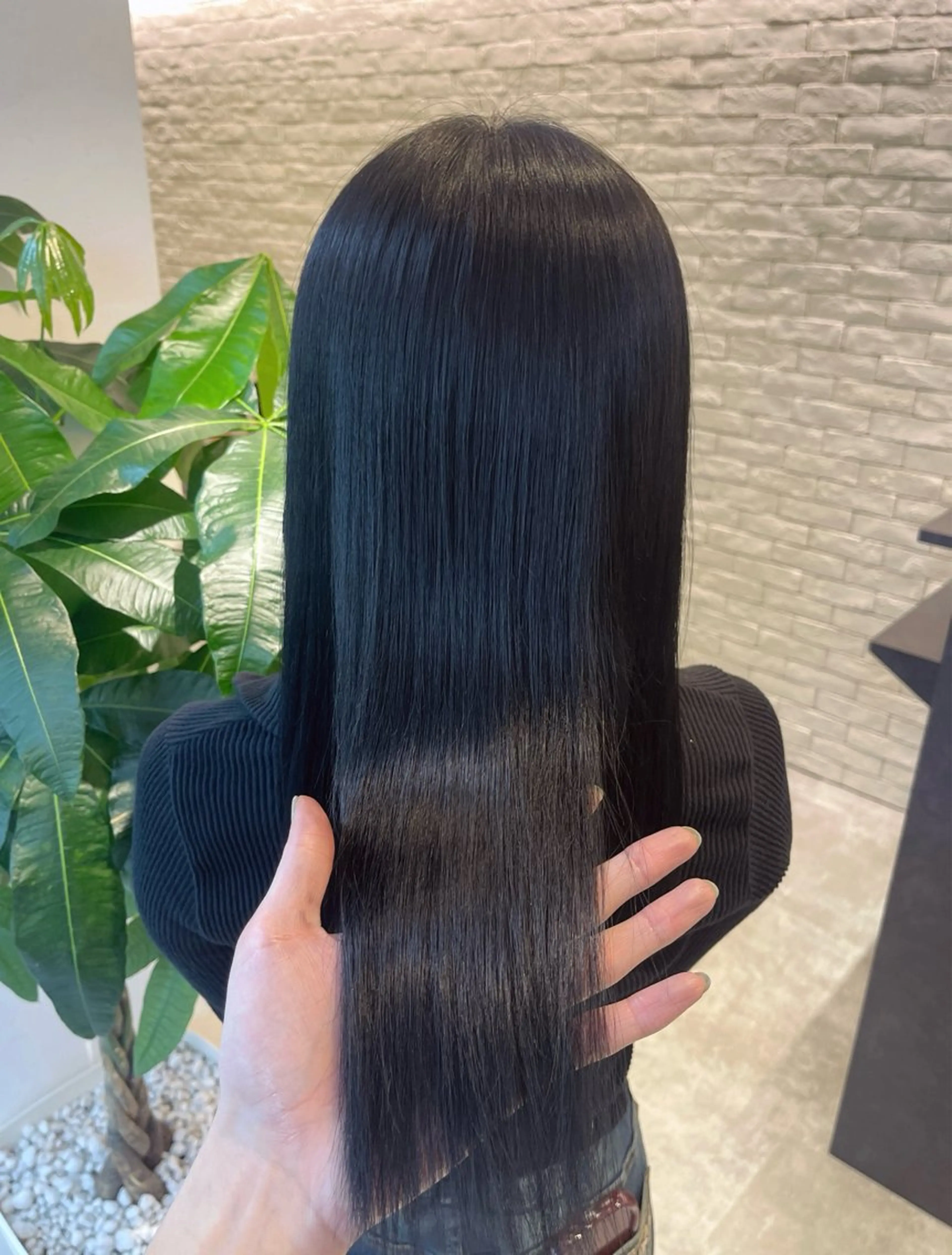 ロング カラー TENSHO 原宿　ハイトーンのヘアスタイル
