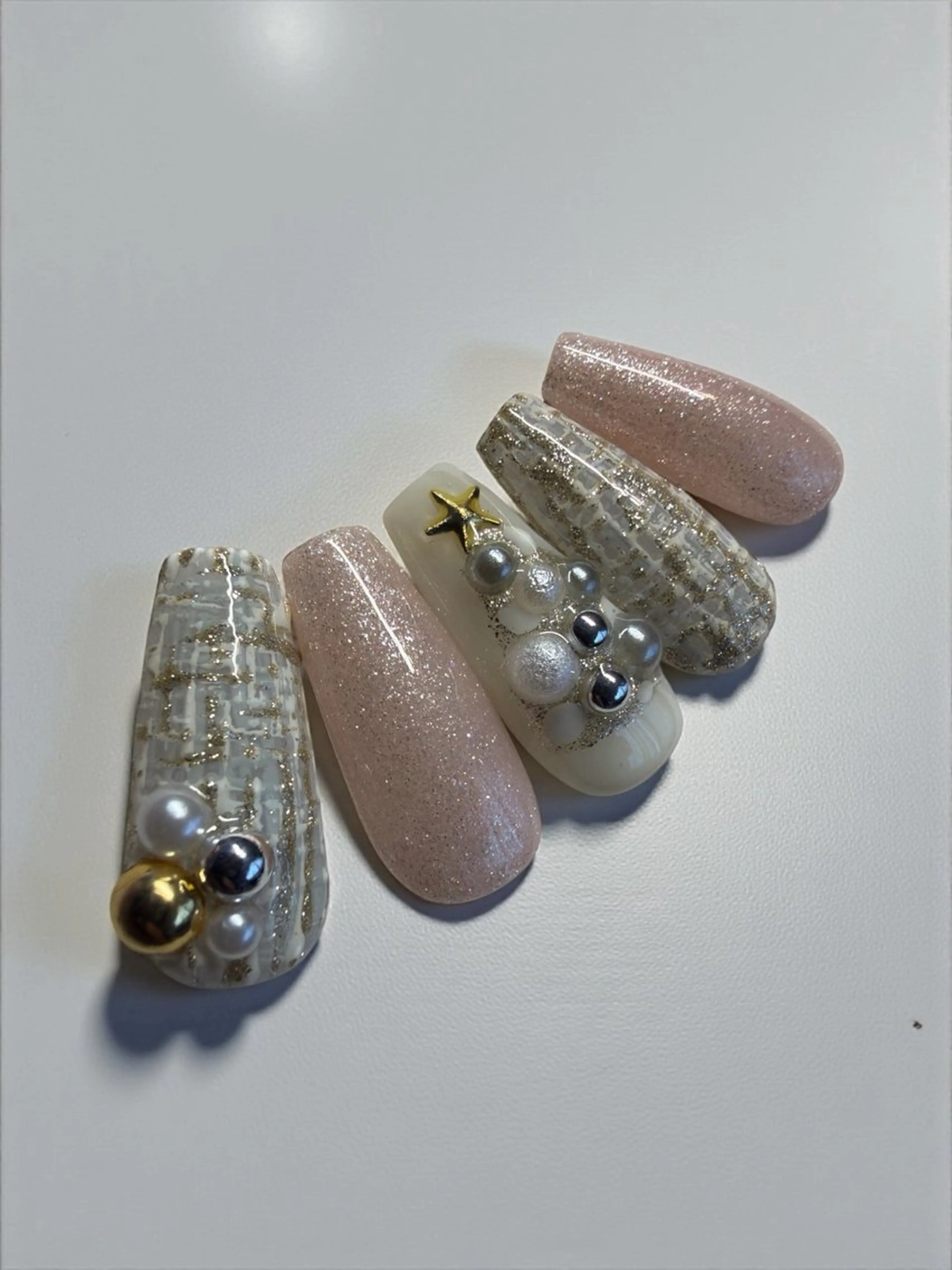 ネイル ツイードネイル 冬ネイル クリスマス ハンドネイル K. yu-kaのネイルデザイン