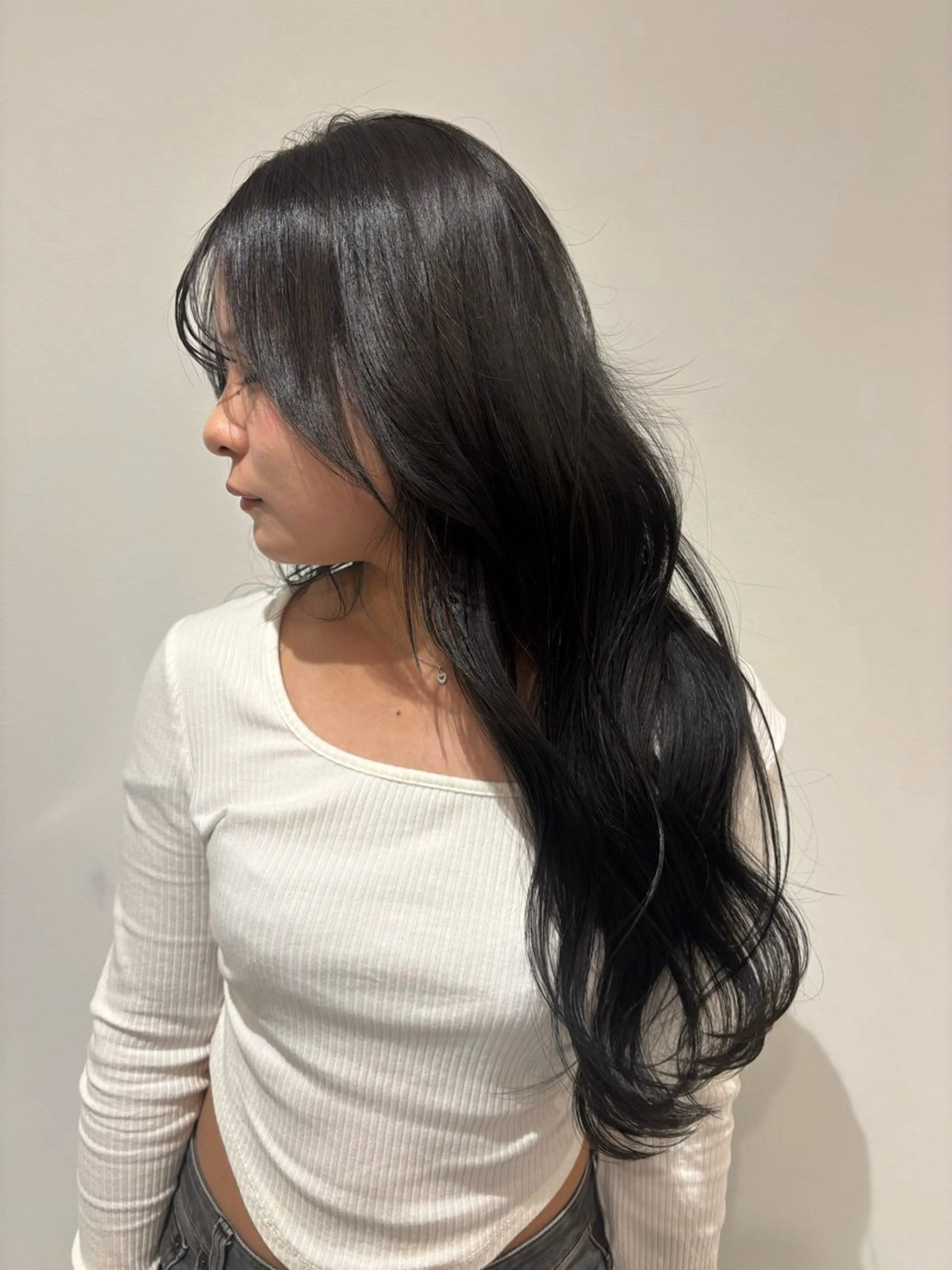ロング カラー ベージュカラー ブリーチ ブラウンカラー ケアブリーチ カシス カット ヘアカラー トリートメント 艶感×抜け感hair /ReLit 正源のヘアスタイル