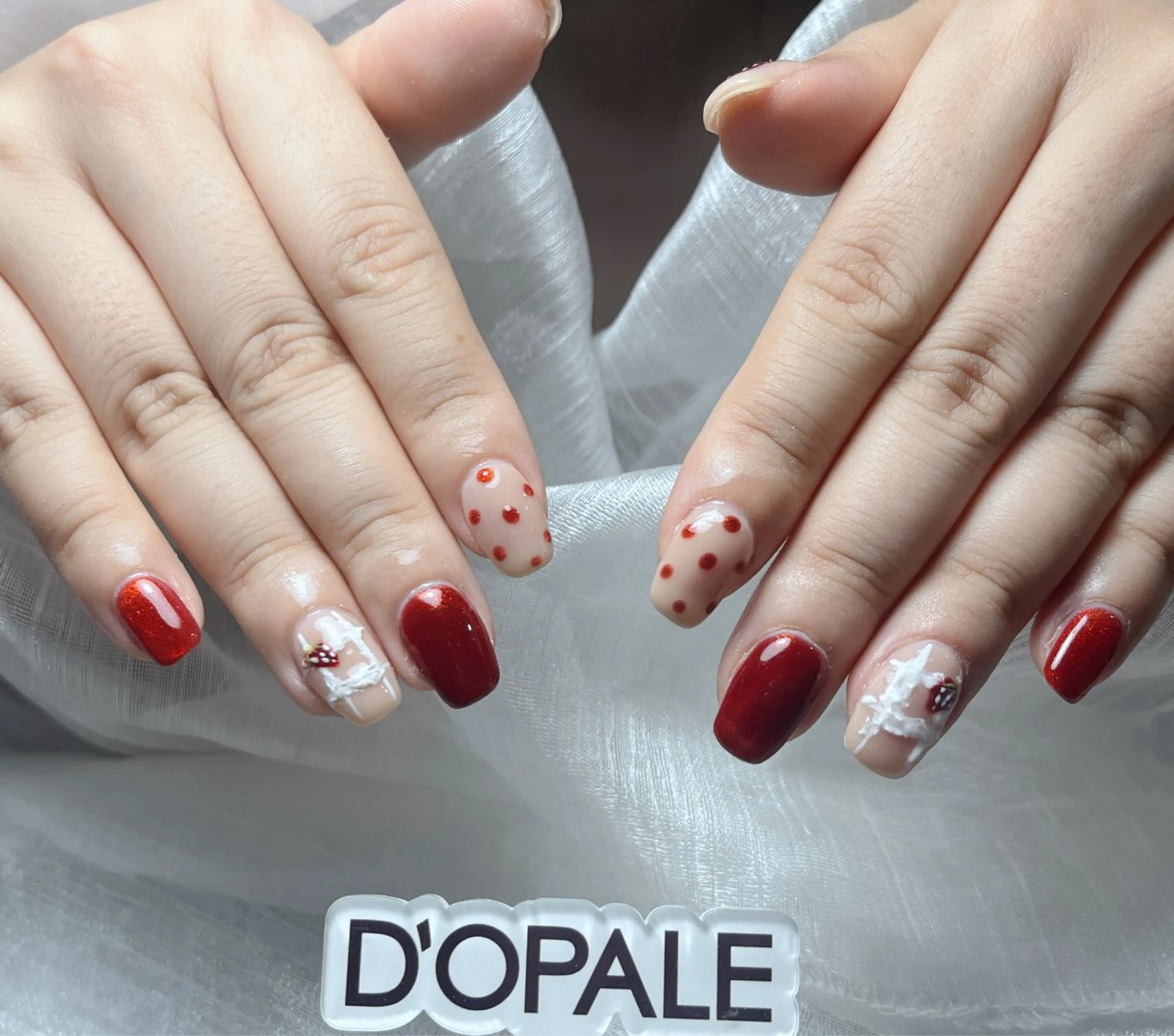 ネイル DOPALE、もも 彦奇のネイルデザイン