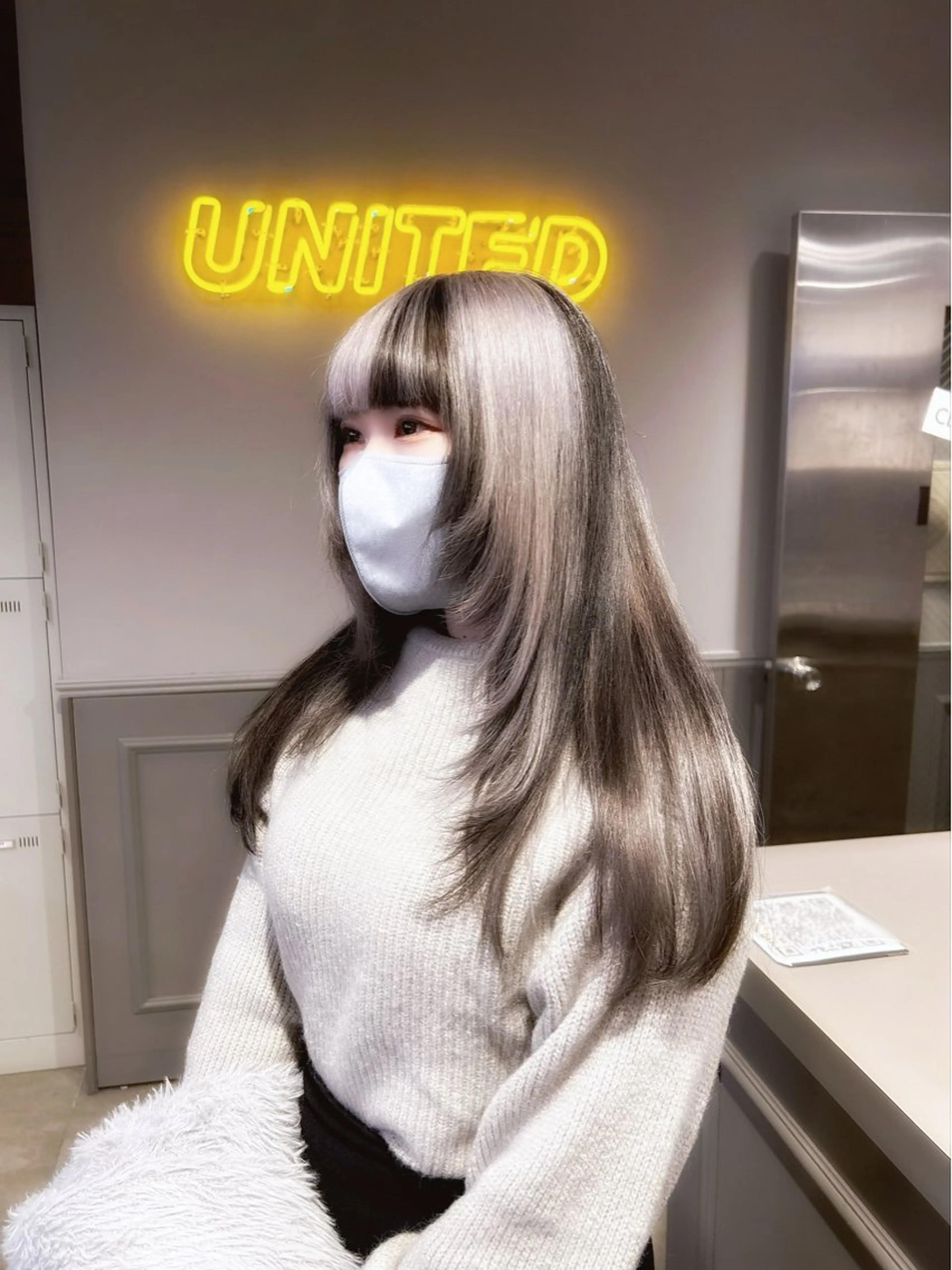 ロング カラー ヘアカラー 韓国ヘア暗髪 ダブルカラーメンズ可のヘアスタイル