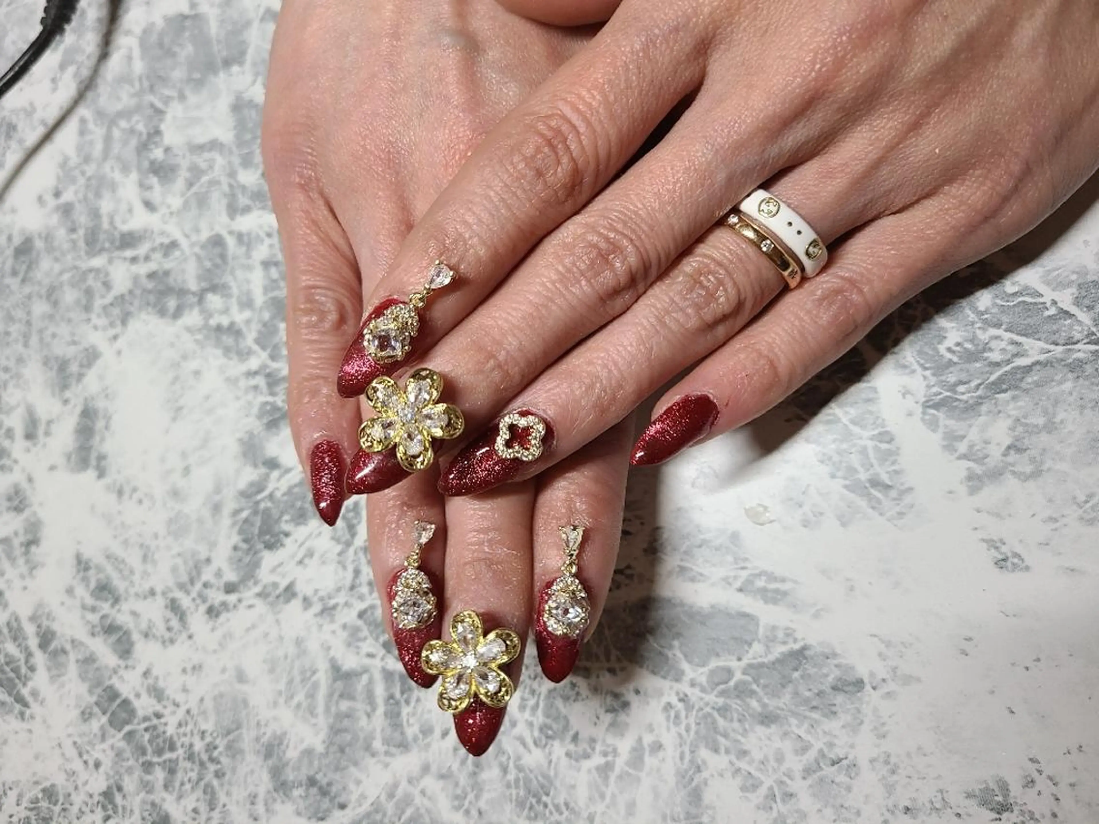 ネイル ワンカラーネイル 赤色 SanaNailsalon所属・Sana Nailsalonのネイルデザイン