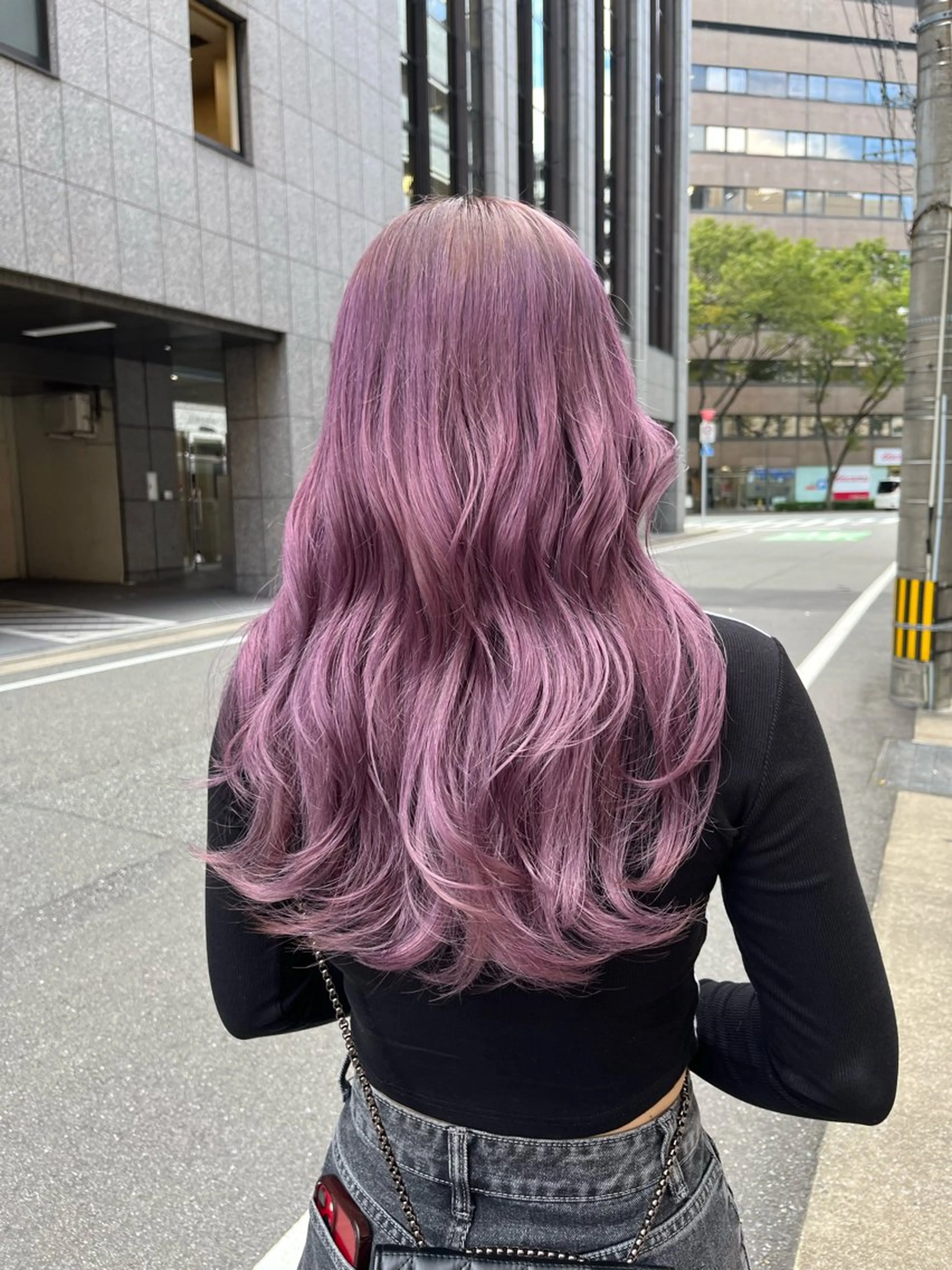 ロング カラー ブリーチ ラベンダーカラー ラベンダーピンク ピンクカラー カット ヘアカラー トリートメント こまつばらみお/レイ ヤー/ダブルカラーのヘアスタイル