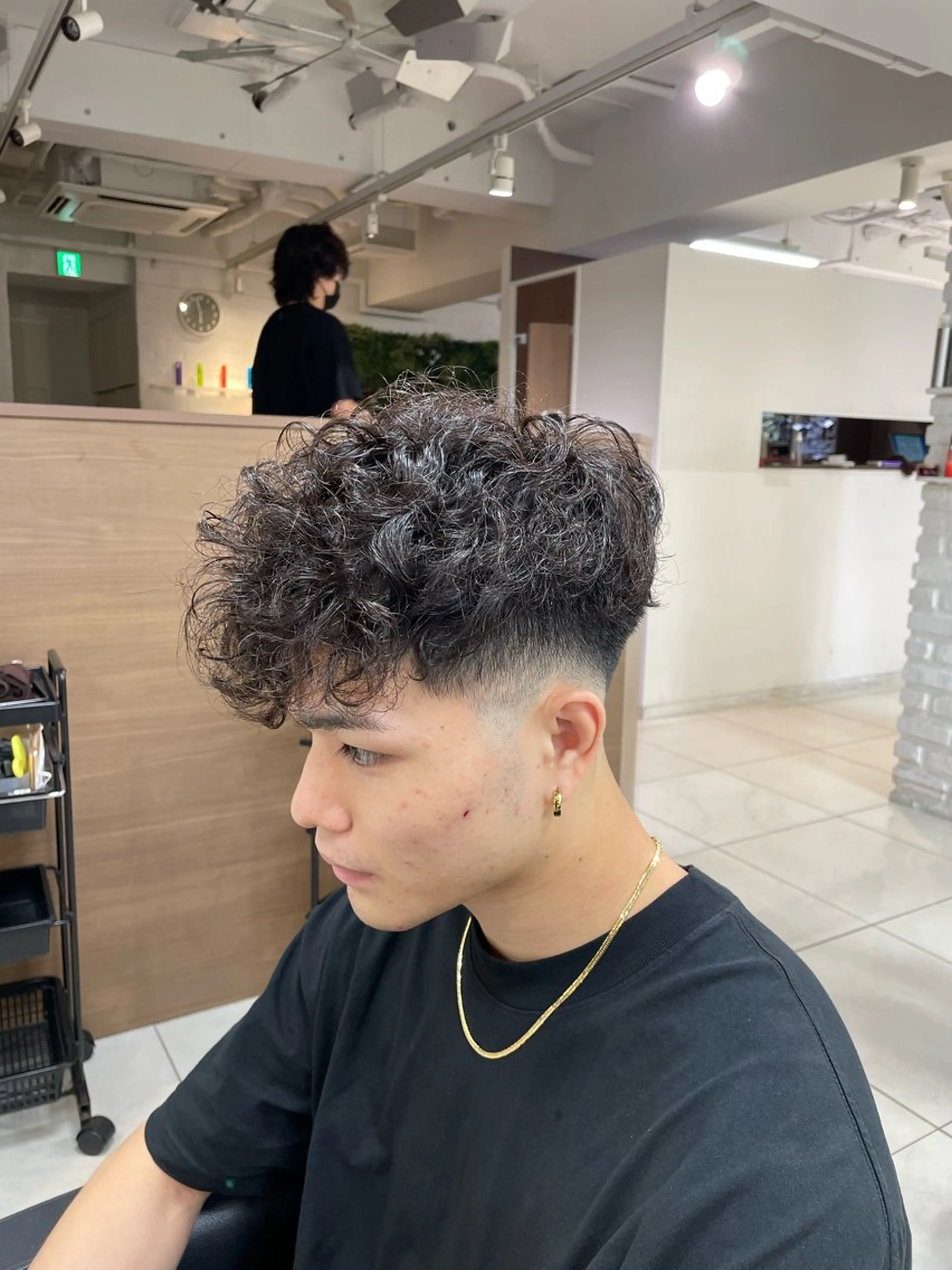 ショート パーマ メンズ スペインカール カット パーマ トリートメント フェザーパーマ職人 🪶ryosukeのヘアスタイル