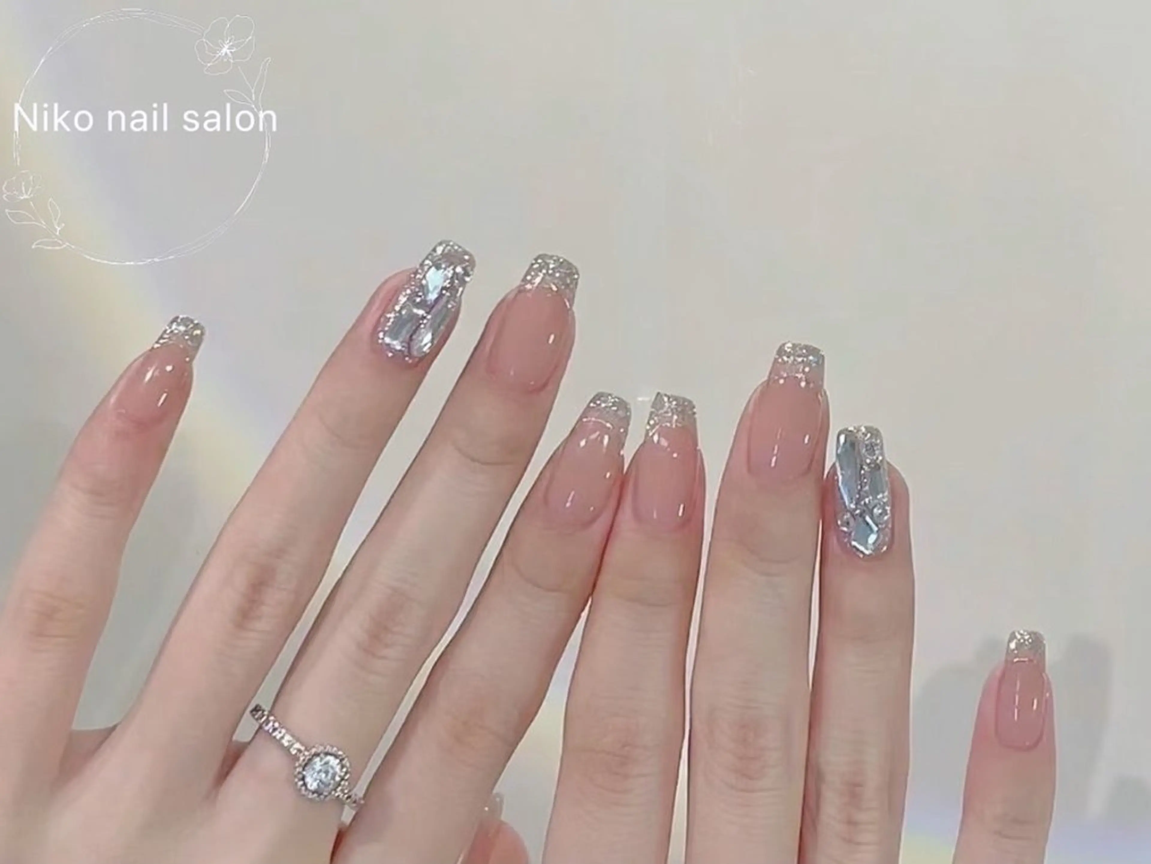 ネイル 長さ出し フットネイル フレンチネイル ジェルネイル 韓国ネイル Niko nailサロンのネイルデザイン