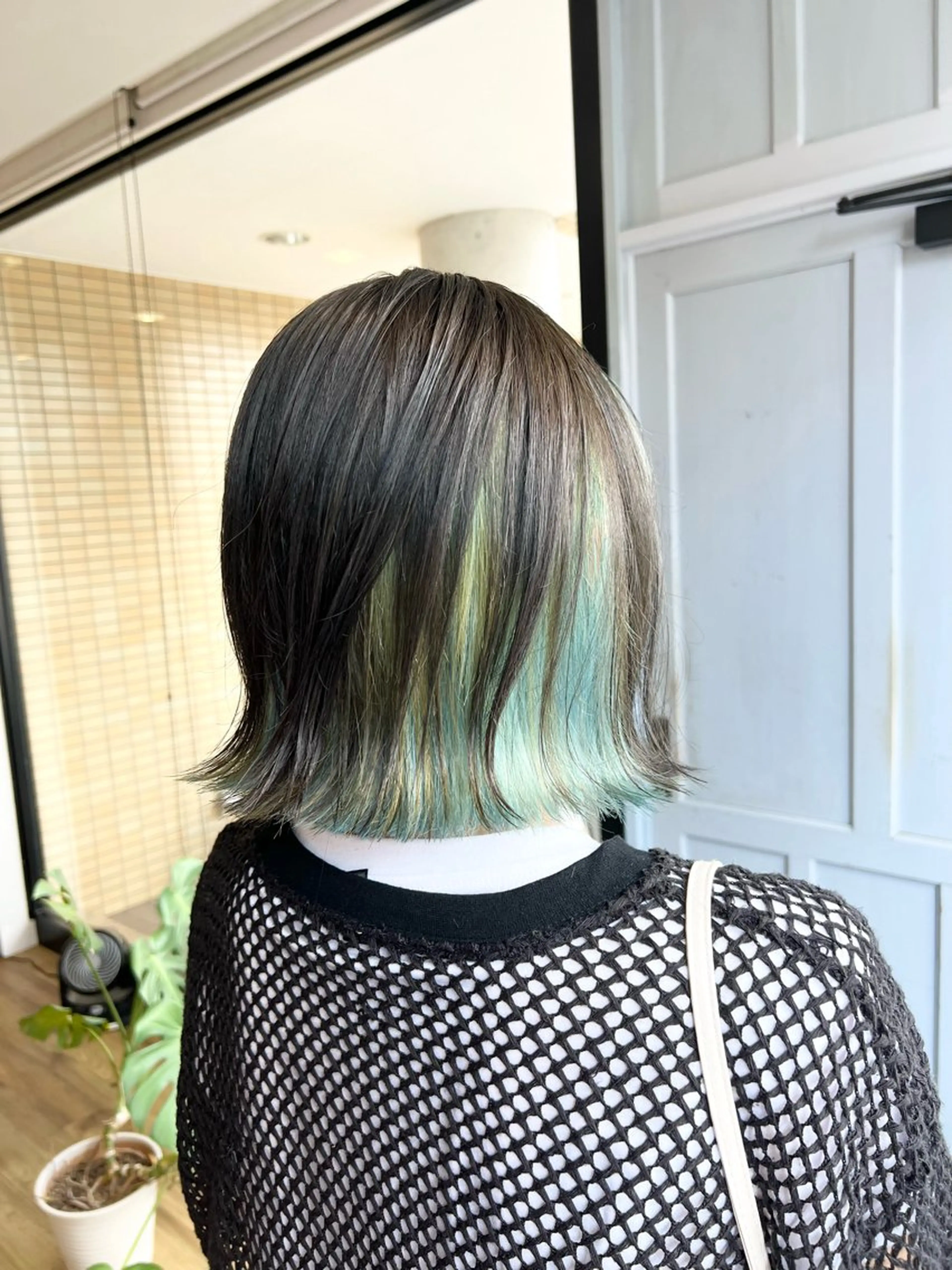 ショート カラー ボブ ヘアカラー トリートメント 堀 望美のヘアスタイル