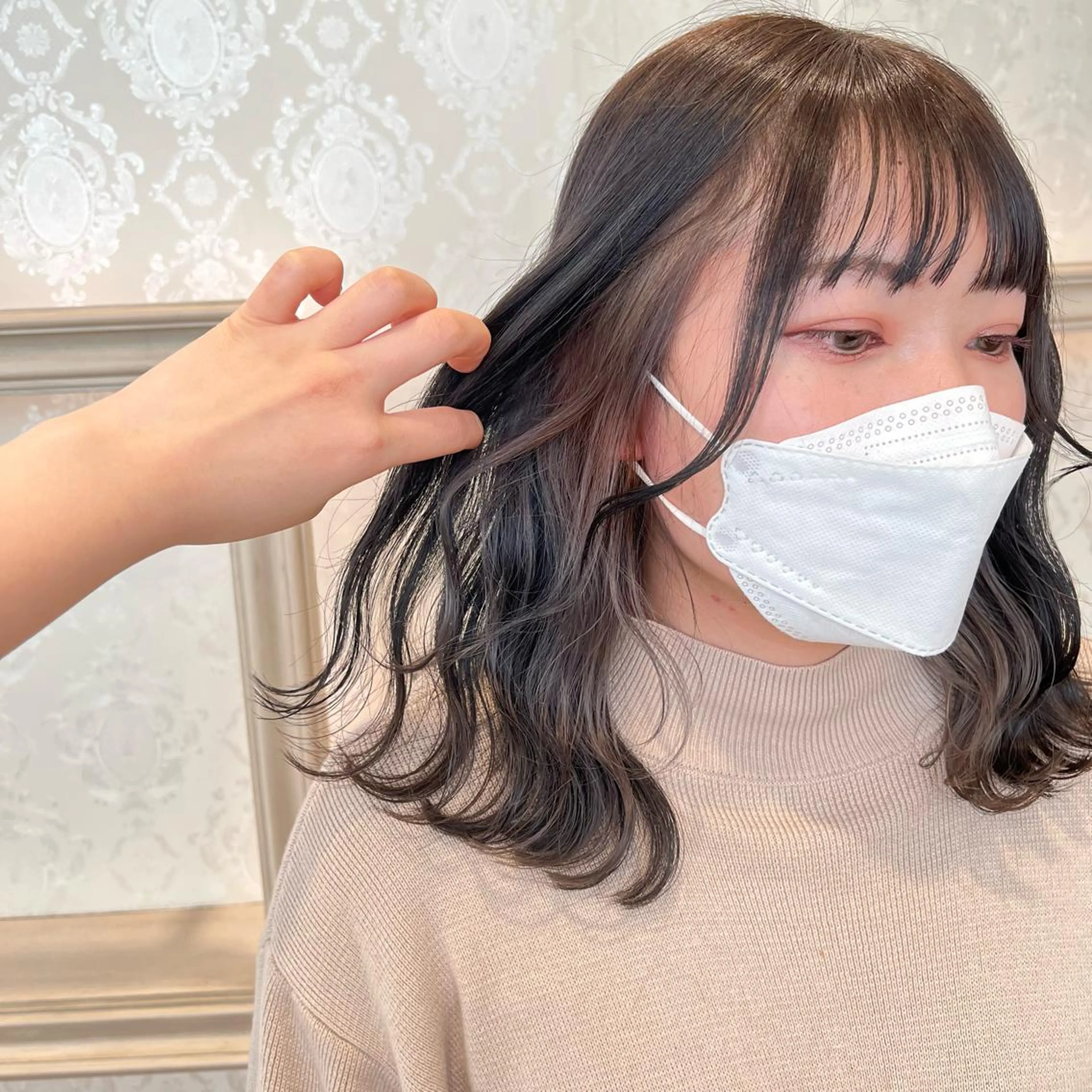セミロング カラー イヤリングカラー SALOWIN川崎WEST店所属・🌷川崎/アレンジ/ 暖色ボブ/コトネ🌷のヘアスタイル
