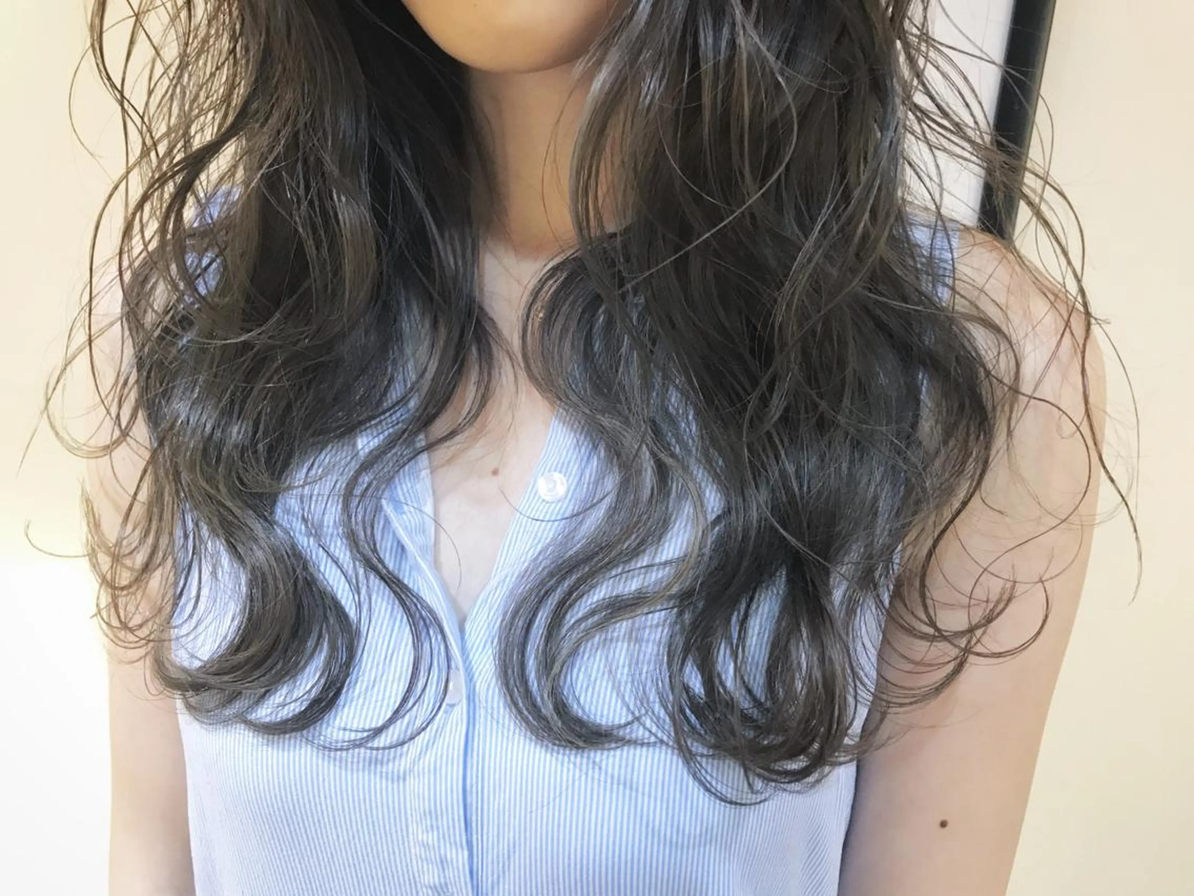 ロング カラー ブルーカラー ブルージュ 外国人風カラー 髪質改善サロン 心斎橋ARCHEのヘアスタイル